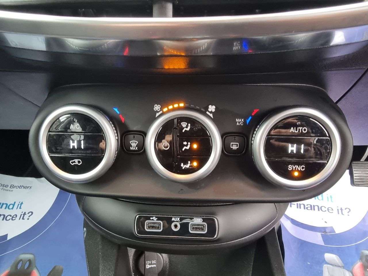 2019 FIAT 500X 2019 FIAT 500X