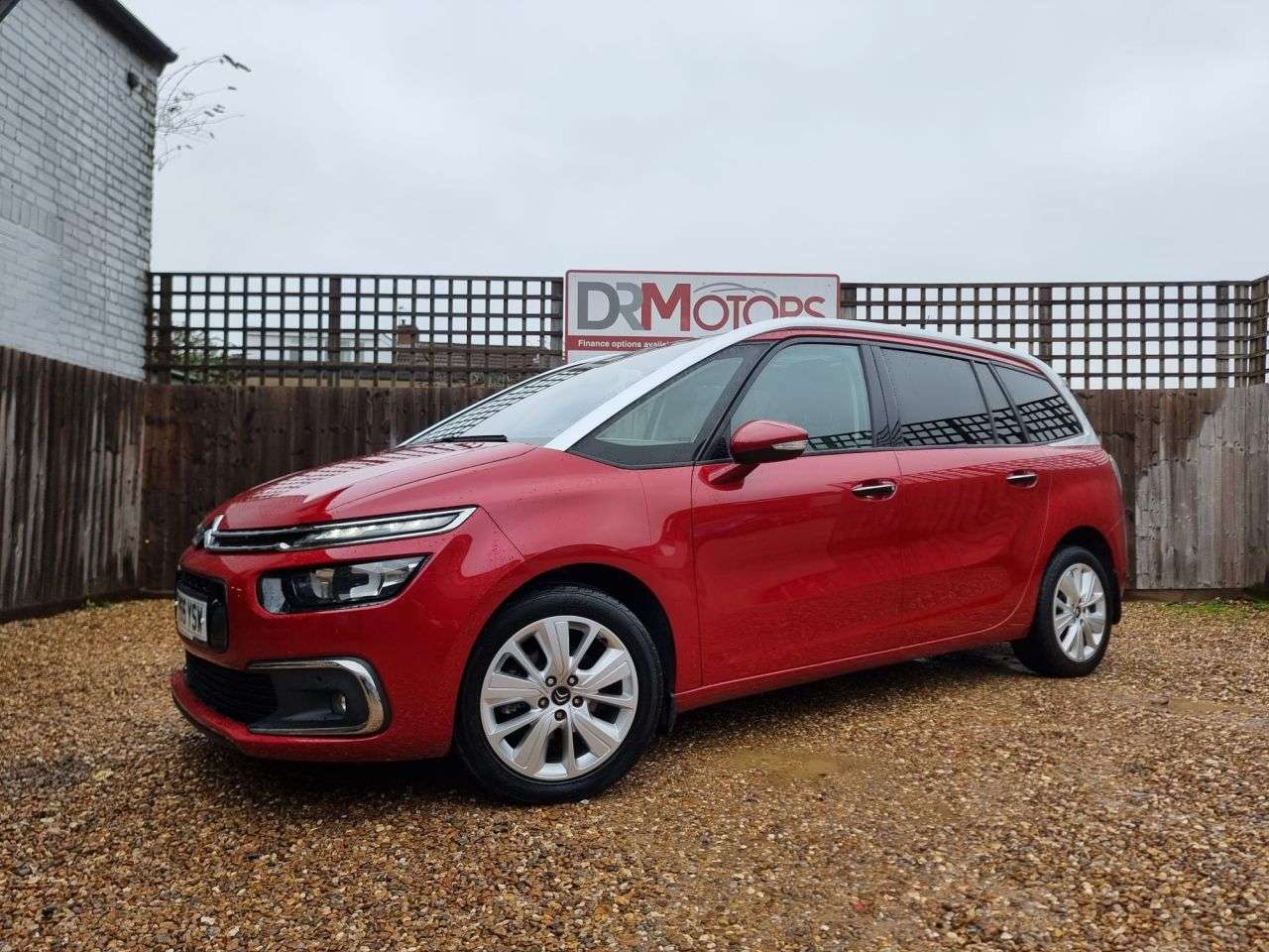 A 2017 CITROEN GRAND C4 PICASSO 1.2 PureTech Flair MPV 5dr Petrol EAT6 Euro 6 (s/s) (130 ps) SAT NAV + R/CA A 2017 CITROEN GRAND C4 PICASSO 1.2 PureTech Flair MPV 5dr Petrol EAT6 Euro 6 (s/s) (130 ps) SAT NAV + R/CA