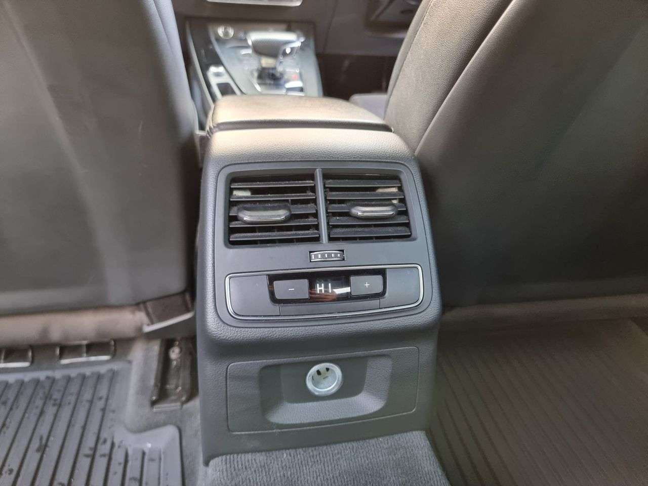 2018 AUDI A4 2018 AUDI A4