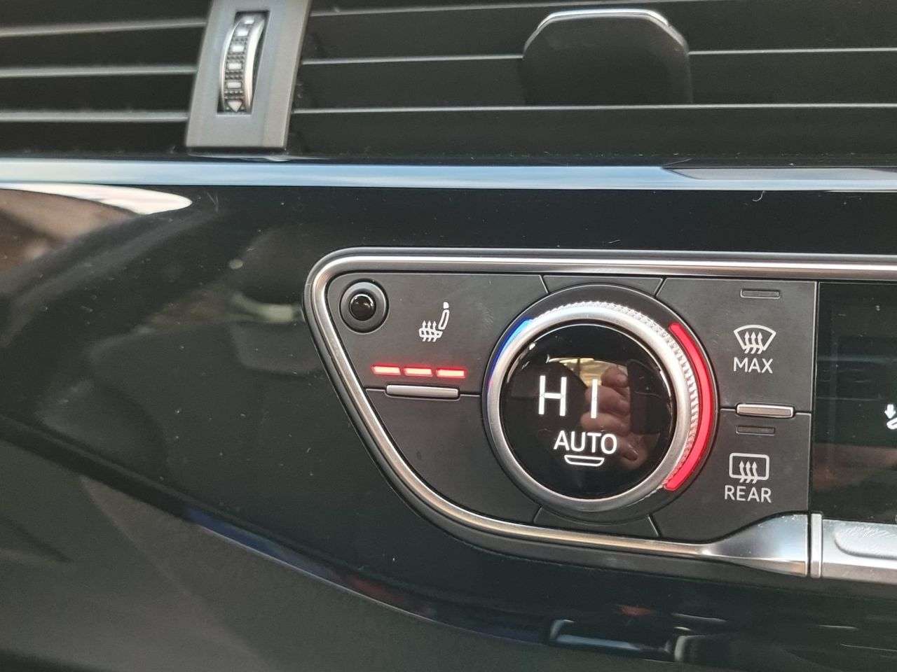 2018 AUDI A4 2018 AUDI A4