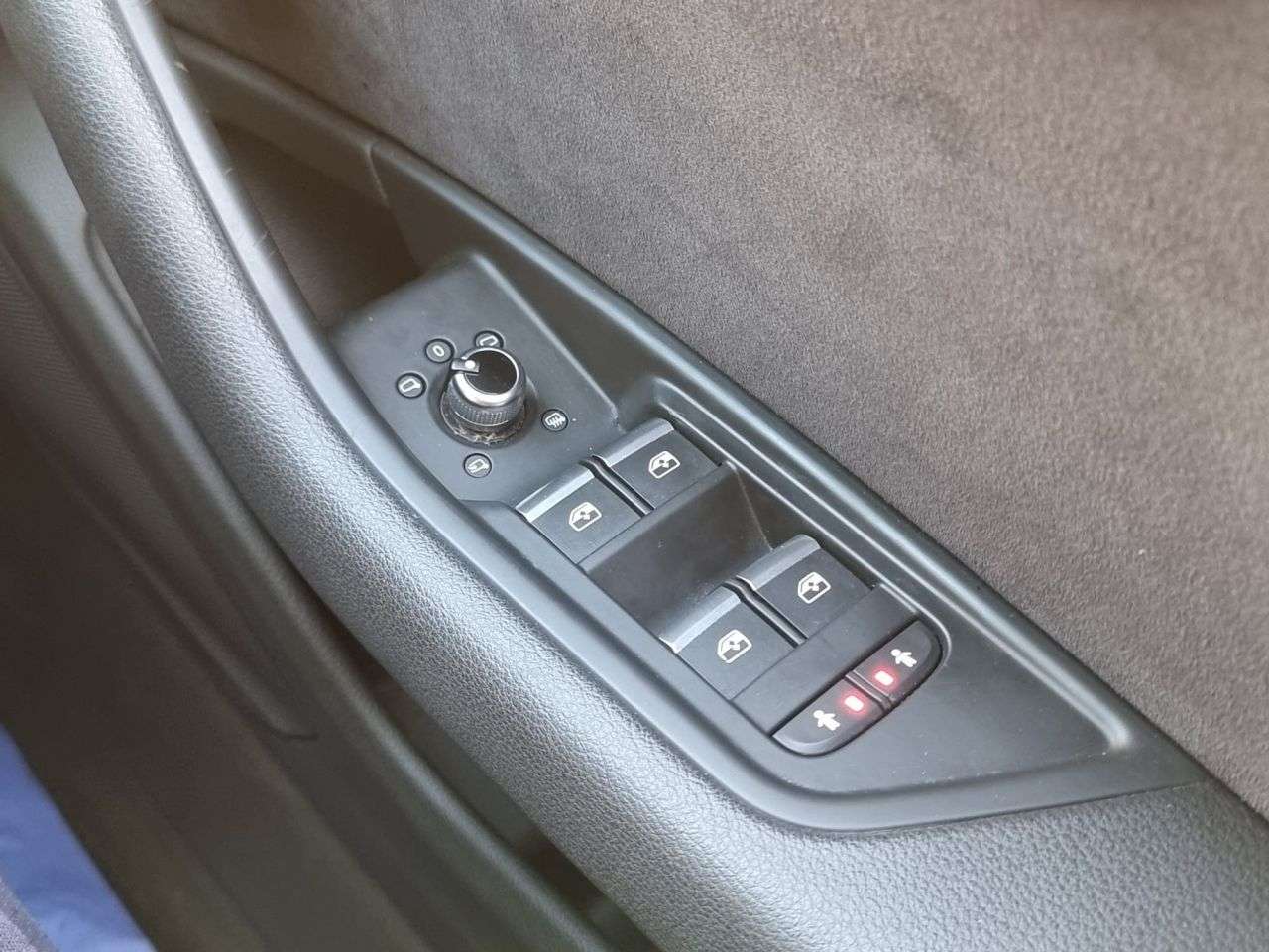 2018 AUDI A4 2018 AUDI A4