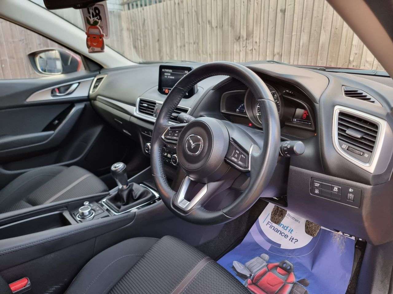 A 2017 MAZDA MAZDA3 2.0 SKYACTIV-G SE-L Nav Hatchback 5dr Petrol Manual Euro 6 (s/s) (121 ps) S A 2017 MAZDA MAZDA3 2.0 SKYACTIV-G SE-L Nav Hatchback 5dr Petrol Manual Euro 6 (s/s) (121 ps) S