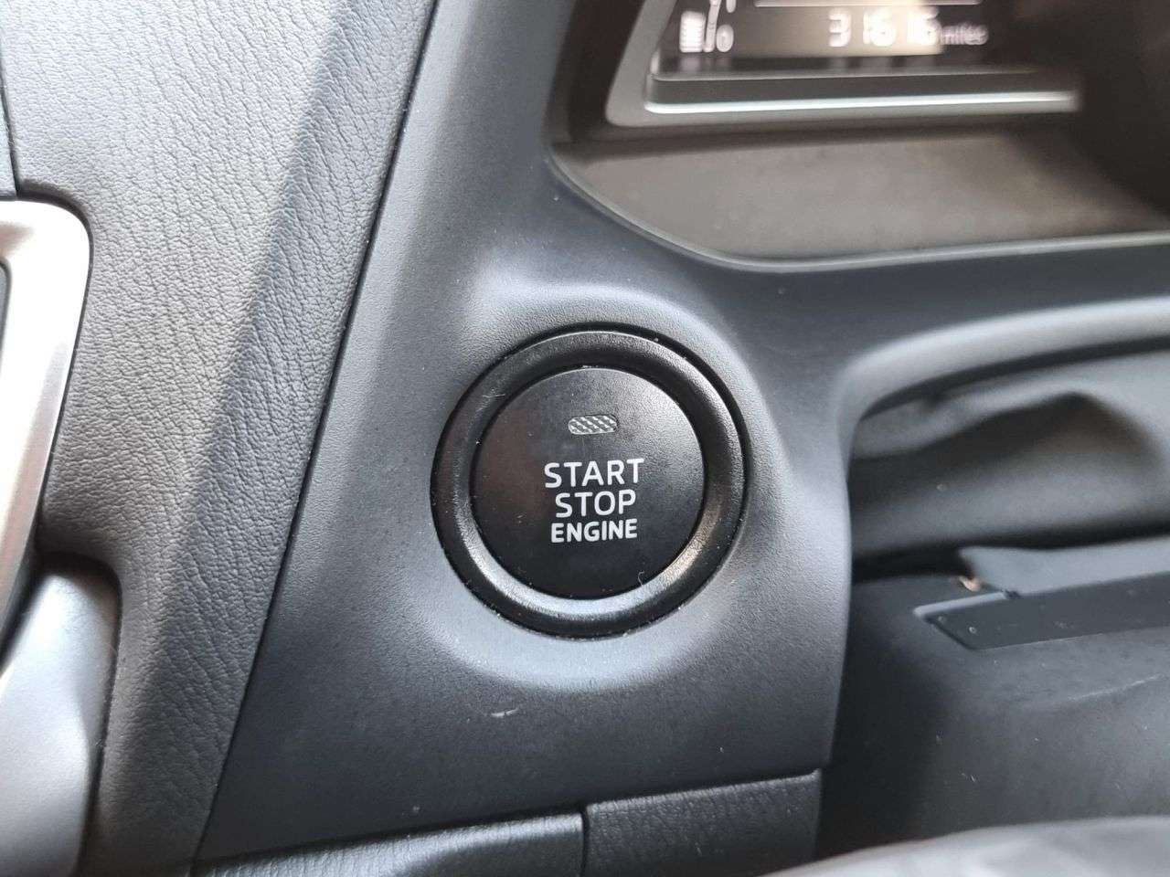 2017 MAZDA MAZDA3 2017 MAZDA MAZDA3