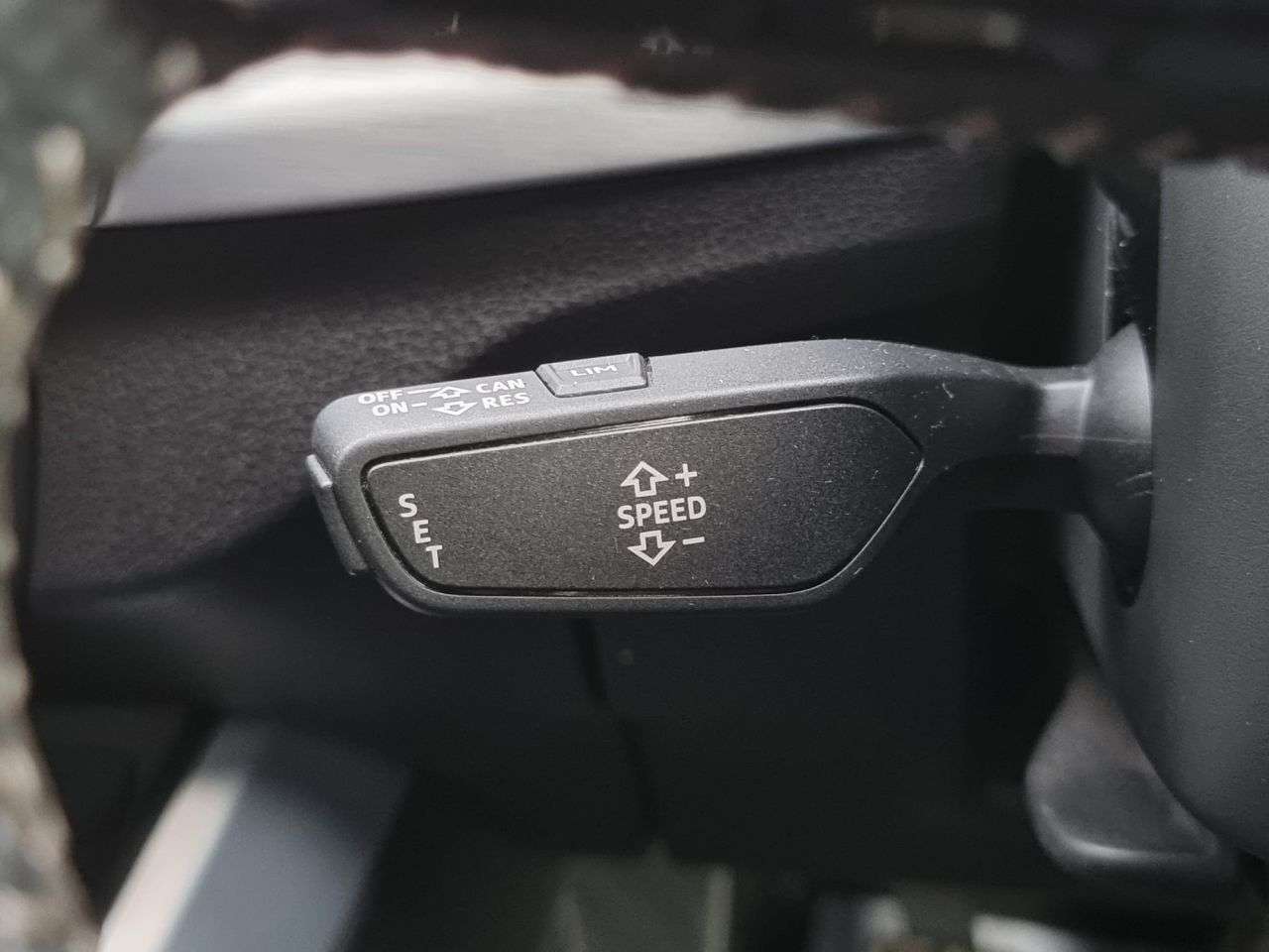 2018 AUDI Q2 2018 AUDI Q2