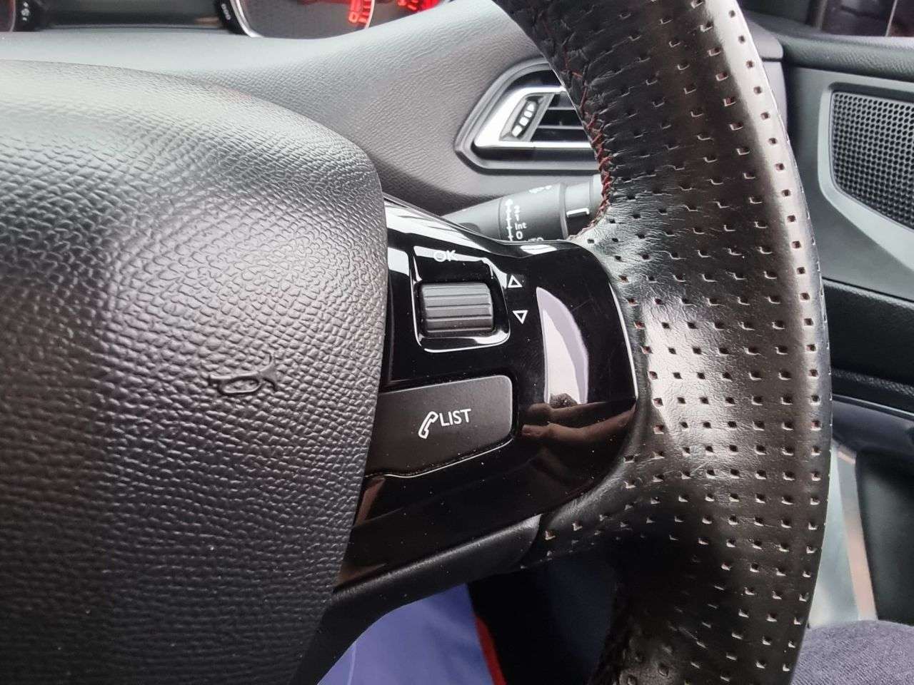 2016 PEUGEOT 308 2016 PEUGEOT 308