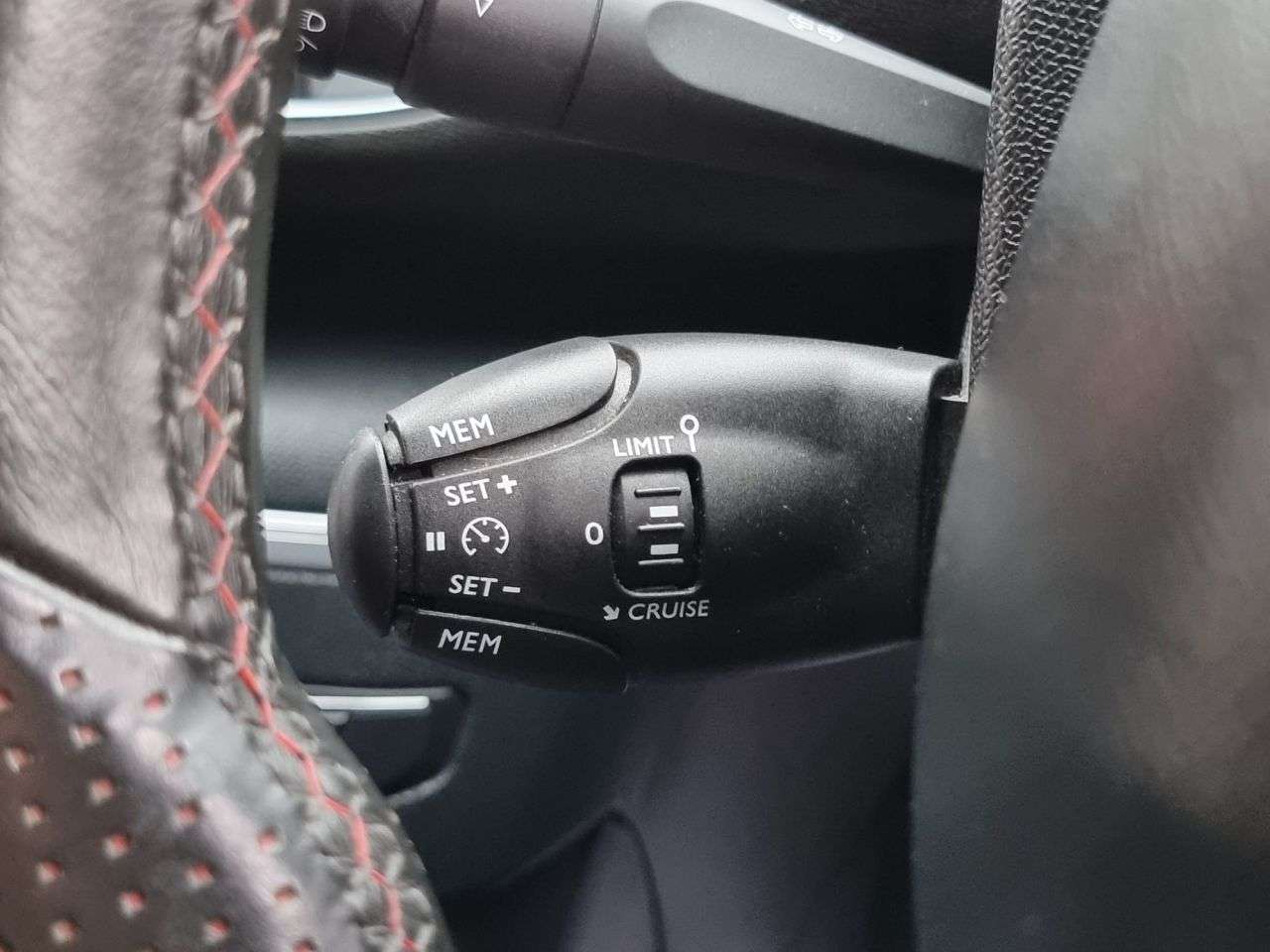 2016 PEUGEOT 308 2016 PEUGEOT 308