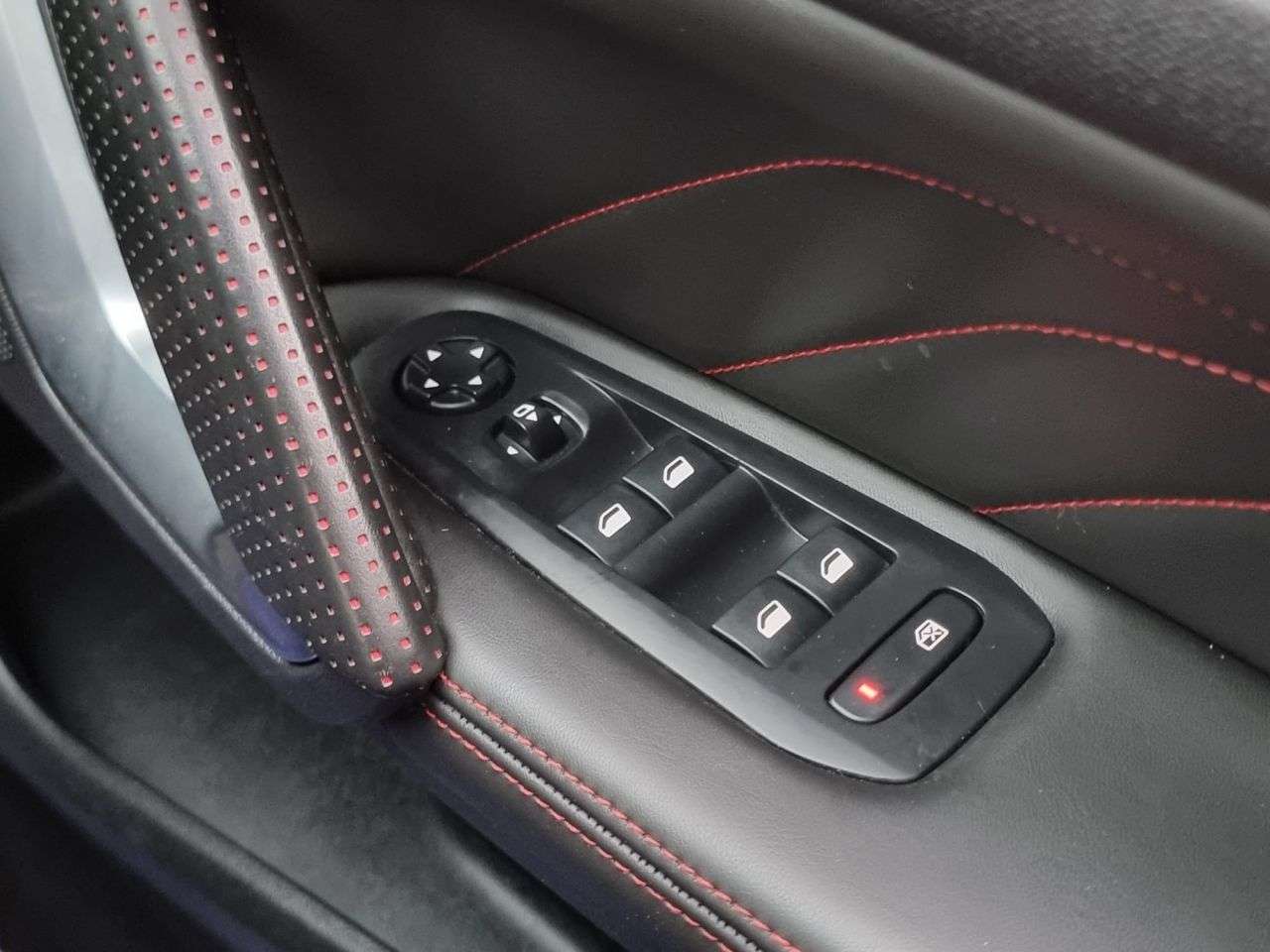 2016 PEUGEOT 308 2016 PEUGEOT 308