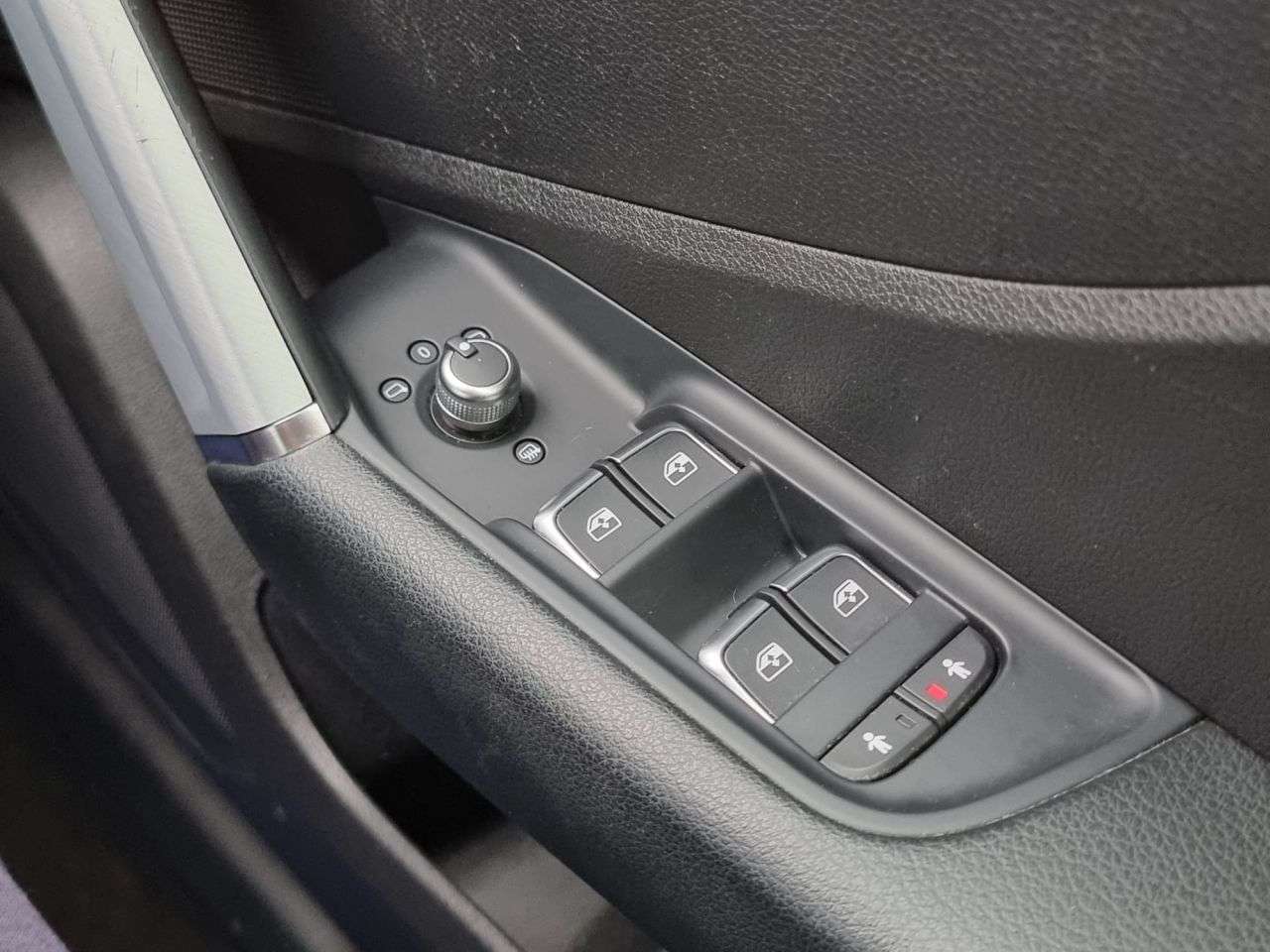 2019 AUDI Q2 2019 AUDI Q2