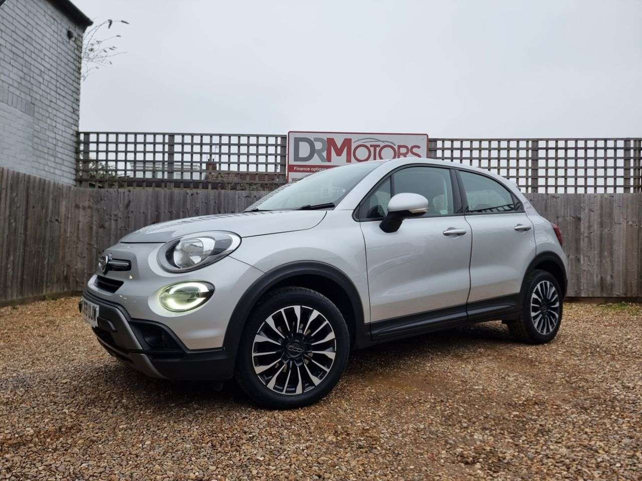 A 2019 FIAT 500X 1.0 FireFly Turbo MultiAir City Cross SUV 5dr Petrol Manual Euro 6 (s/s) (1 A 2019 FIAT 500X 1.0 FireFly Turbo MultiAir City Cross SUV 5dr Petrol Manual Euro 6 (s/s) (1