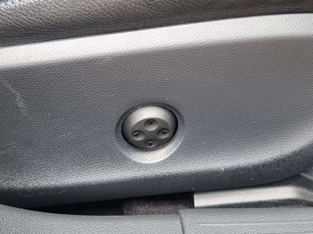 2017 MERCEDES-BENZ A-CLASS 2017 MERCEDES-BENZ A-CLASS