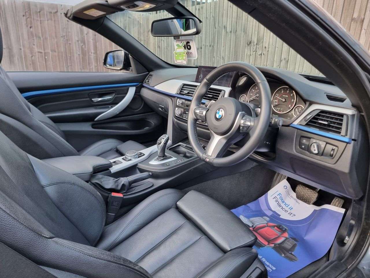 A 2016 BMW 4 SERIES 2.0 420d M Sport Convertible 2dr Diesel Auto Euro 6 (s/s) (190 ps) SAT NAV+ A 2016 BMW 4 SERIES 2.0 420d M Sport Convertible 2dr Diesel Auto Euro 6 (s/s) (190 ps) SAT NAV+