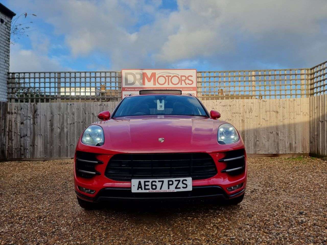 2017 PORSCHE MACAN 2017 PORSCHE MACAN