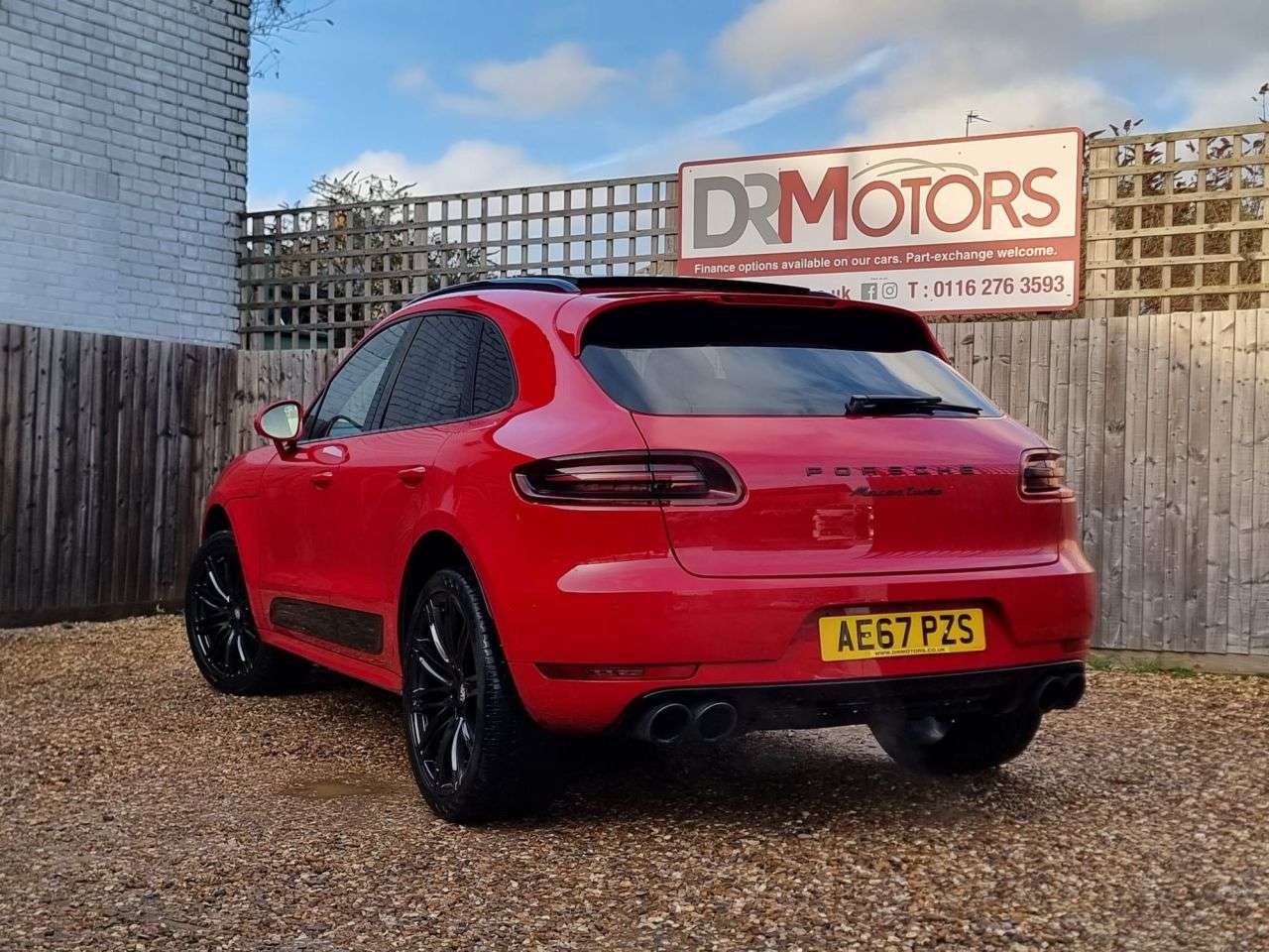 2017 PORSCHE MACAN 2017 PORSCHE MACAN