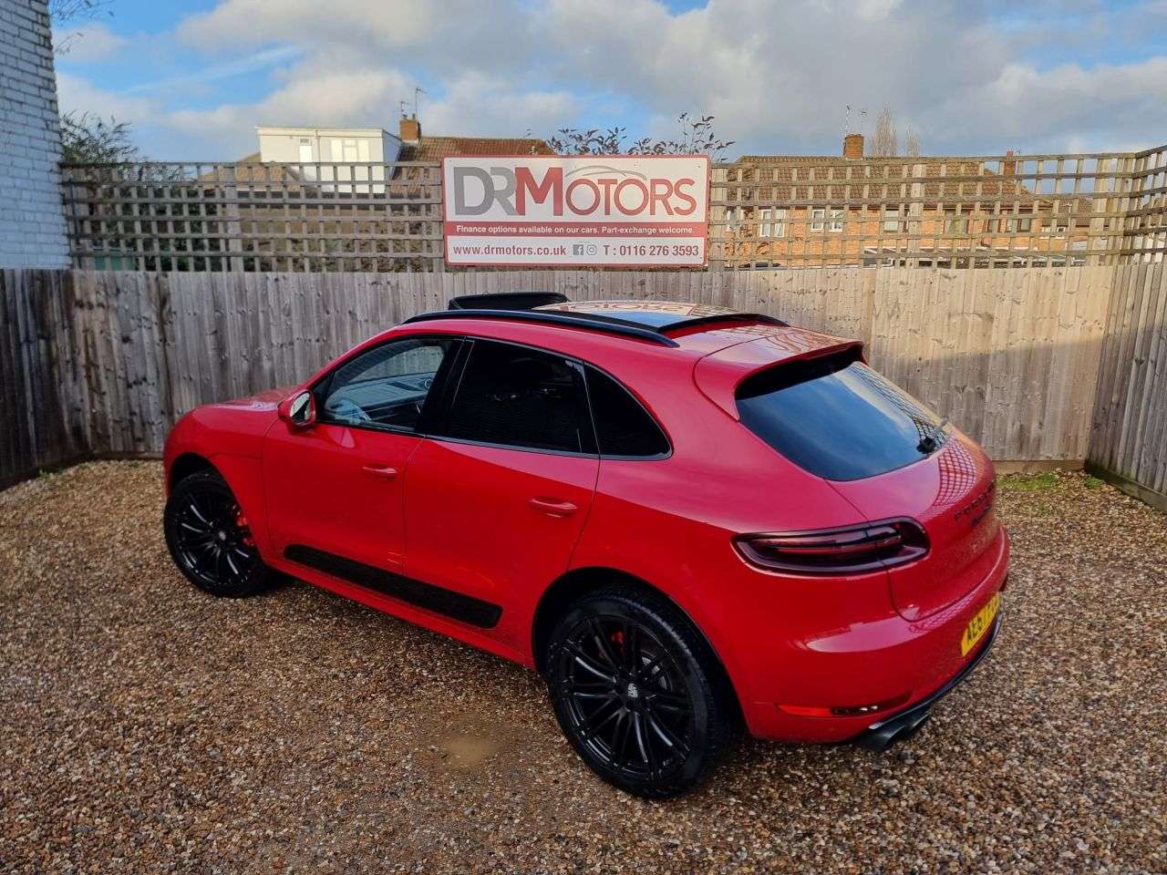 2017 PORSCHE MACAN 2017 PORSCHE MACAN