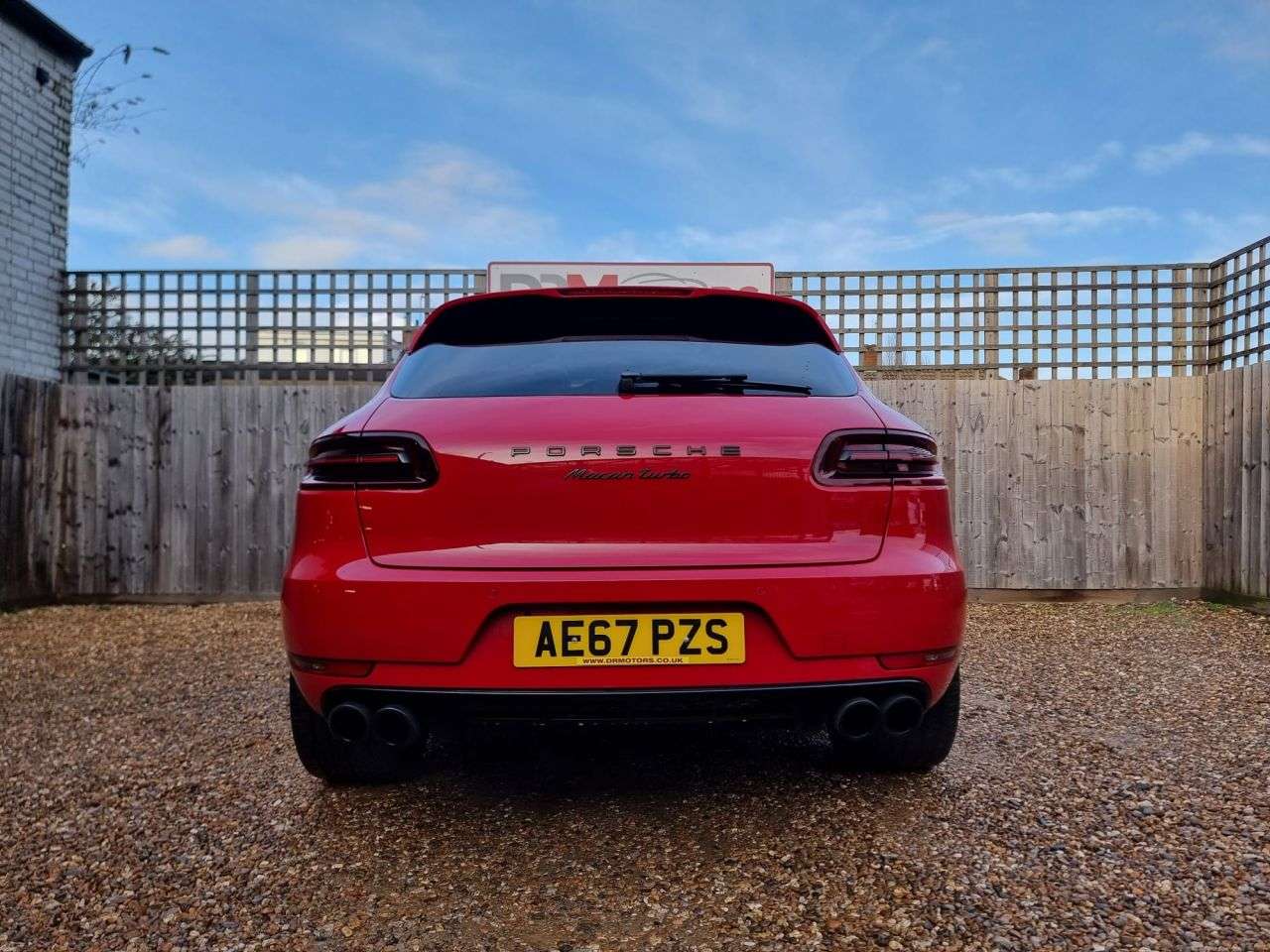 2017 PORSCHE MACAN 2017 PORSCHE MACAN