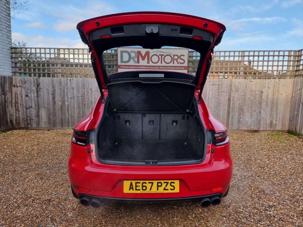 2017 PORSCHE MACAN 2017 PORSCHE MACAN