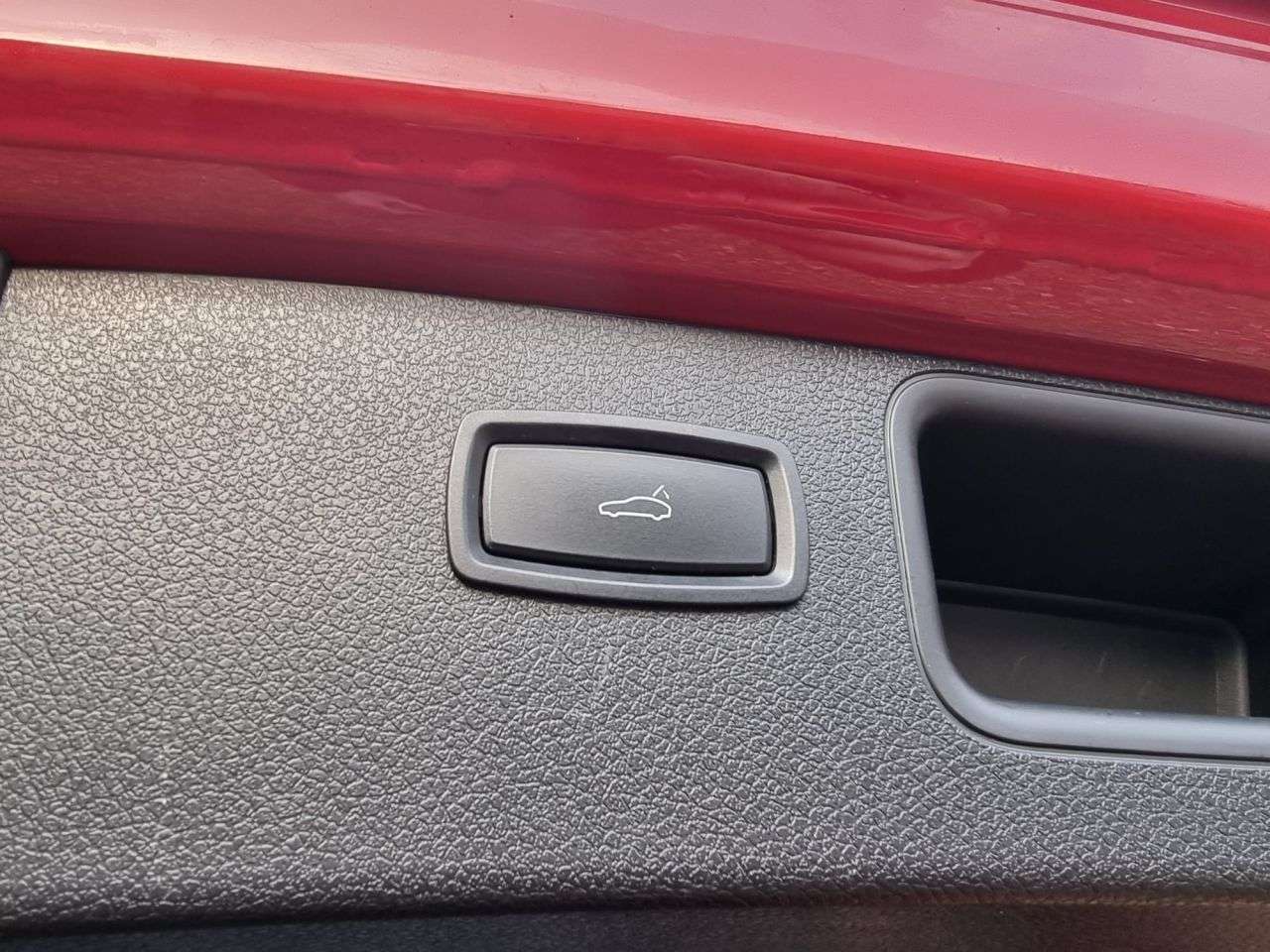 2017 PORSCHE MACAN 2017 PORSCHE MACAN