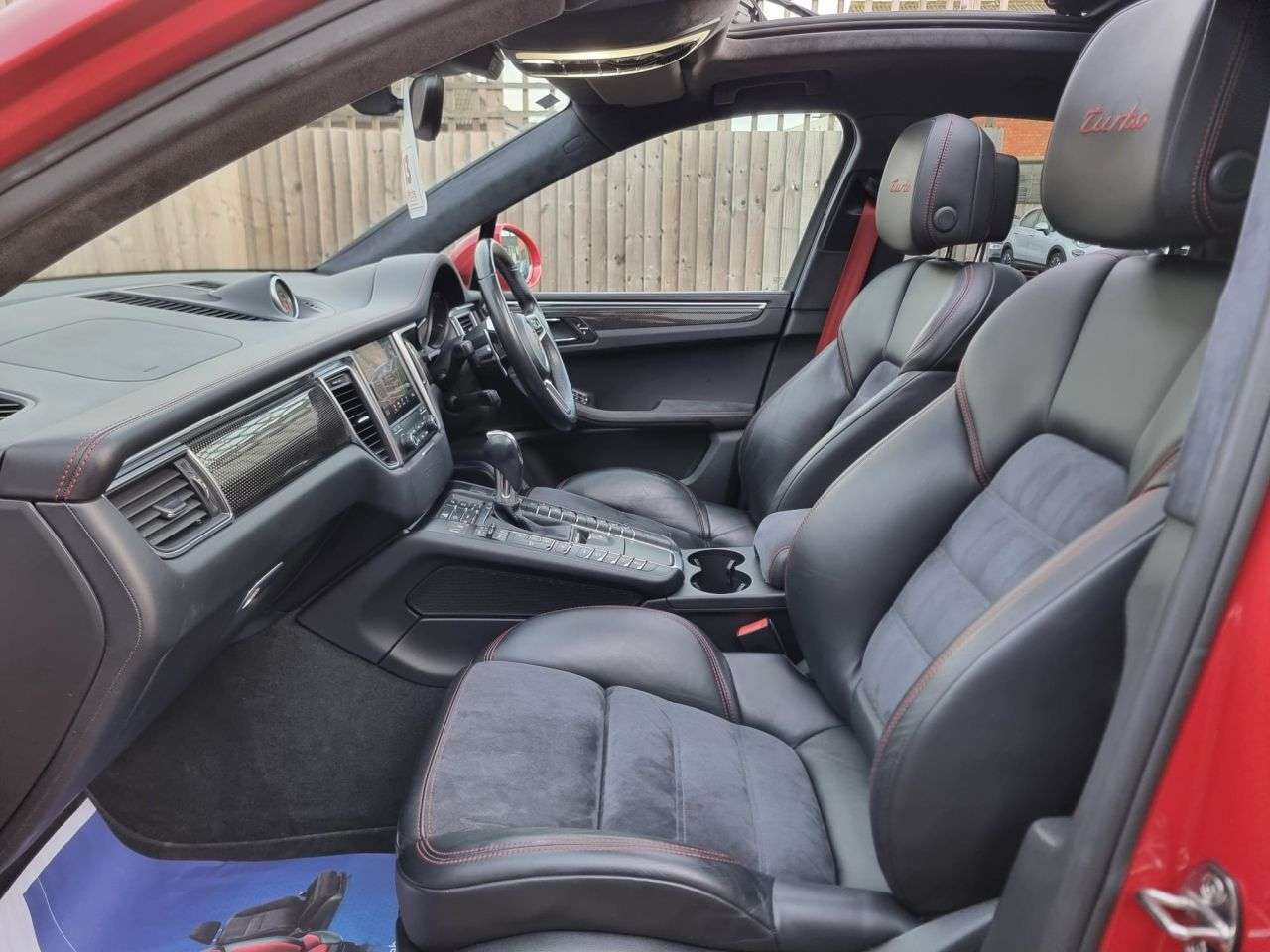 2017 PORSCHE MACAN 2017 PORSCHE MACAN