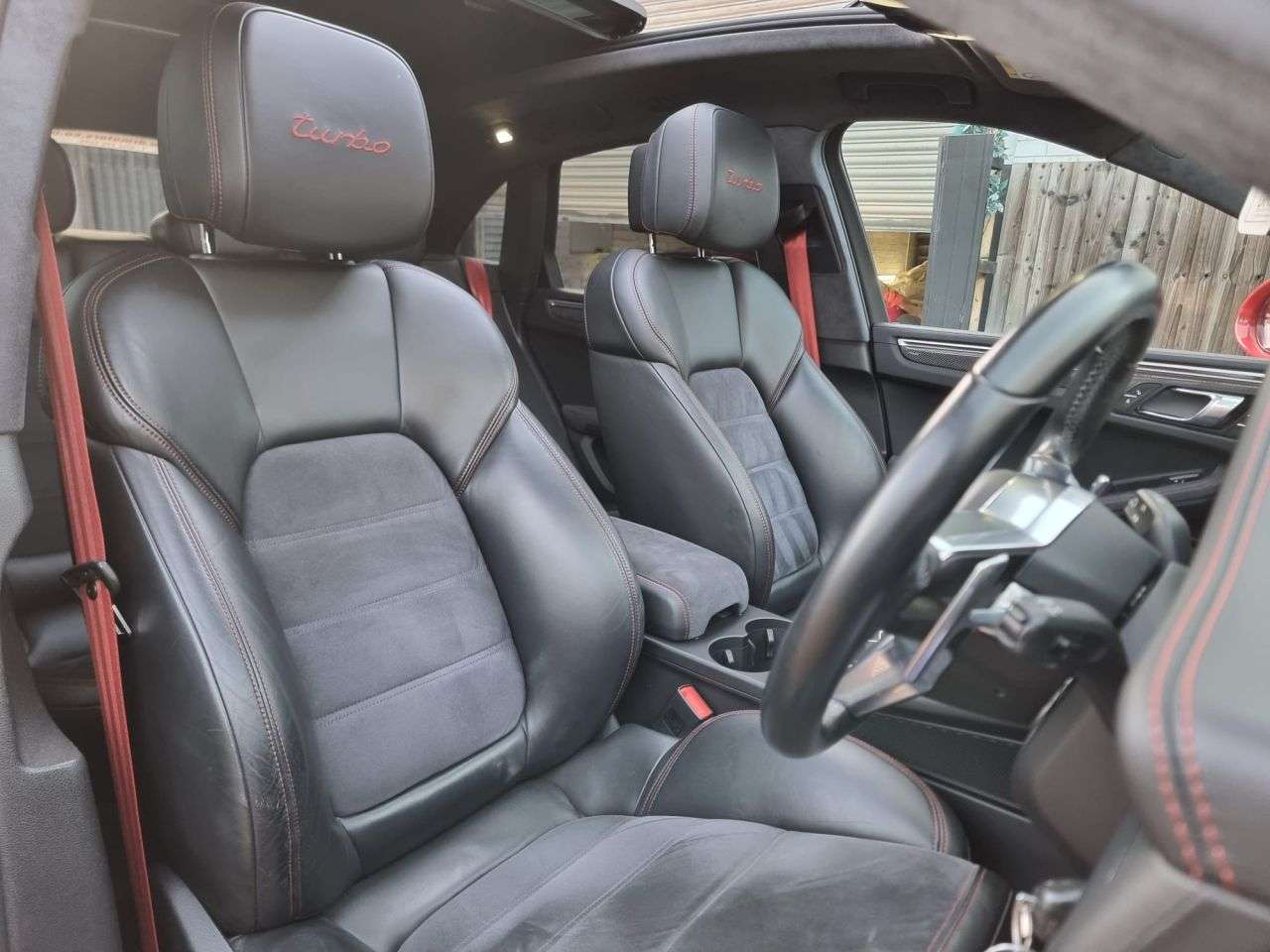 2017 PORSCHE MACAN 2017 PORSCHE MACAN