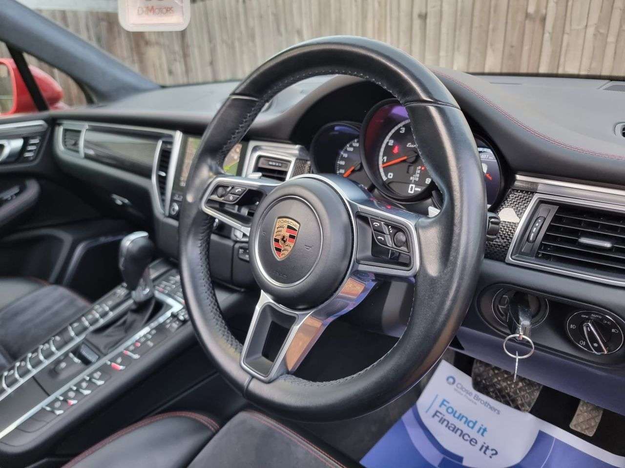 2017 PORSCHE MACAN 2017 PORSCHE MACAN