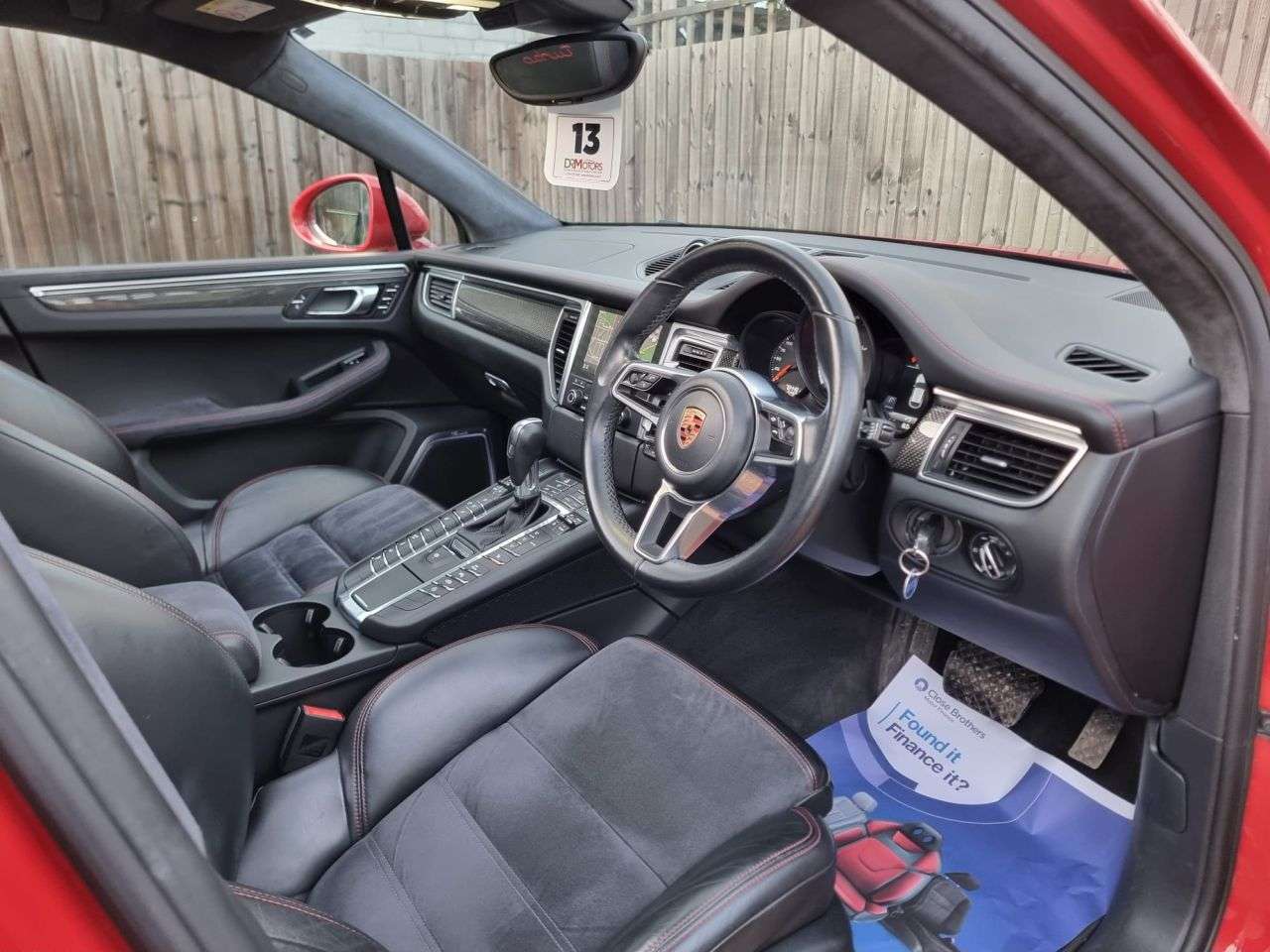 2017 PORSCHE MACAN 2017 PORSCHE MACAN