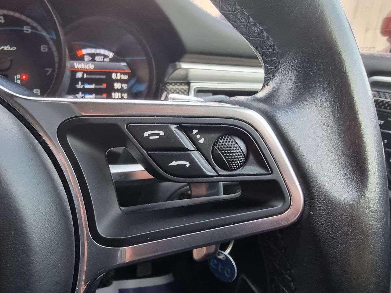 2017 PORSCHE MACAN 2017 PORSCHE MACAN