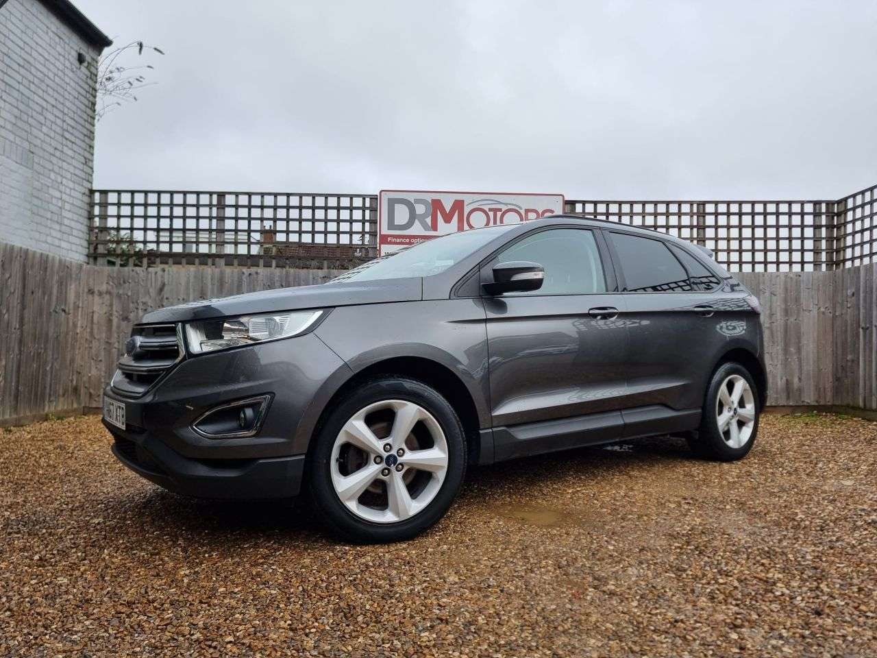 A 2017 FORD EDGE 2.0 TDCi Zetec SUV 5dr Diesel Manual AWD Euro 6 (s/s) (180 ps) R/CAMERA + B A 2017 FORD EDGE 2.0 TDCi Zetec SUV 5dr Diesel Manual AWD Euro 6 (s/s) (180 ps) R/CAMERA + B