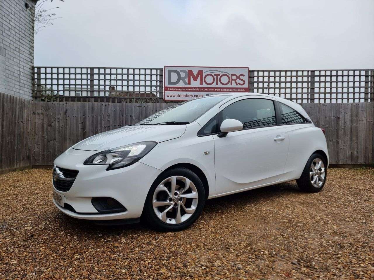 A 2015 VAUXHALL CORSA 1.2i Excite Hatchback 3dr Petrol Manual Euro 6 (a/c) (70 ps) + CRUISE + SEN A 2015 VAUXHALL CORSA 1.2i Excite Hatchback 3dr Petrol Manual Euro 6 (a/c) (70 ps) + CRUISE + SEN