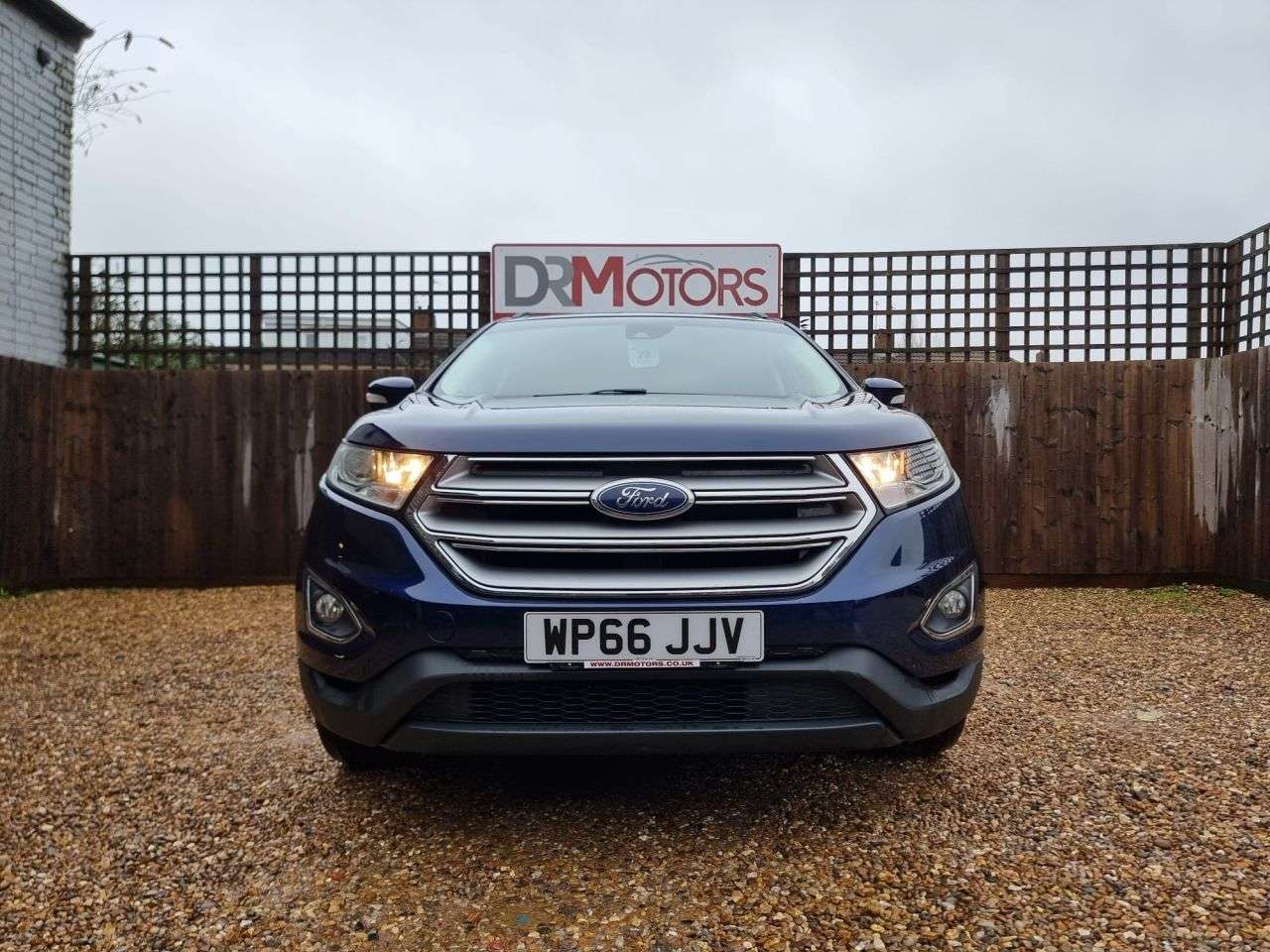 A 2016 FORD EDGE 2.0 TDCi Zetec SUV 5dr Diesel Manual AWD Euro 6 (s/s) (180 ps) A 2016 FORD EDGE 2.0 TDCi Zetec SUV 5dr Diesel Manual AWD Euro 6 (s/s) (180 ps)