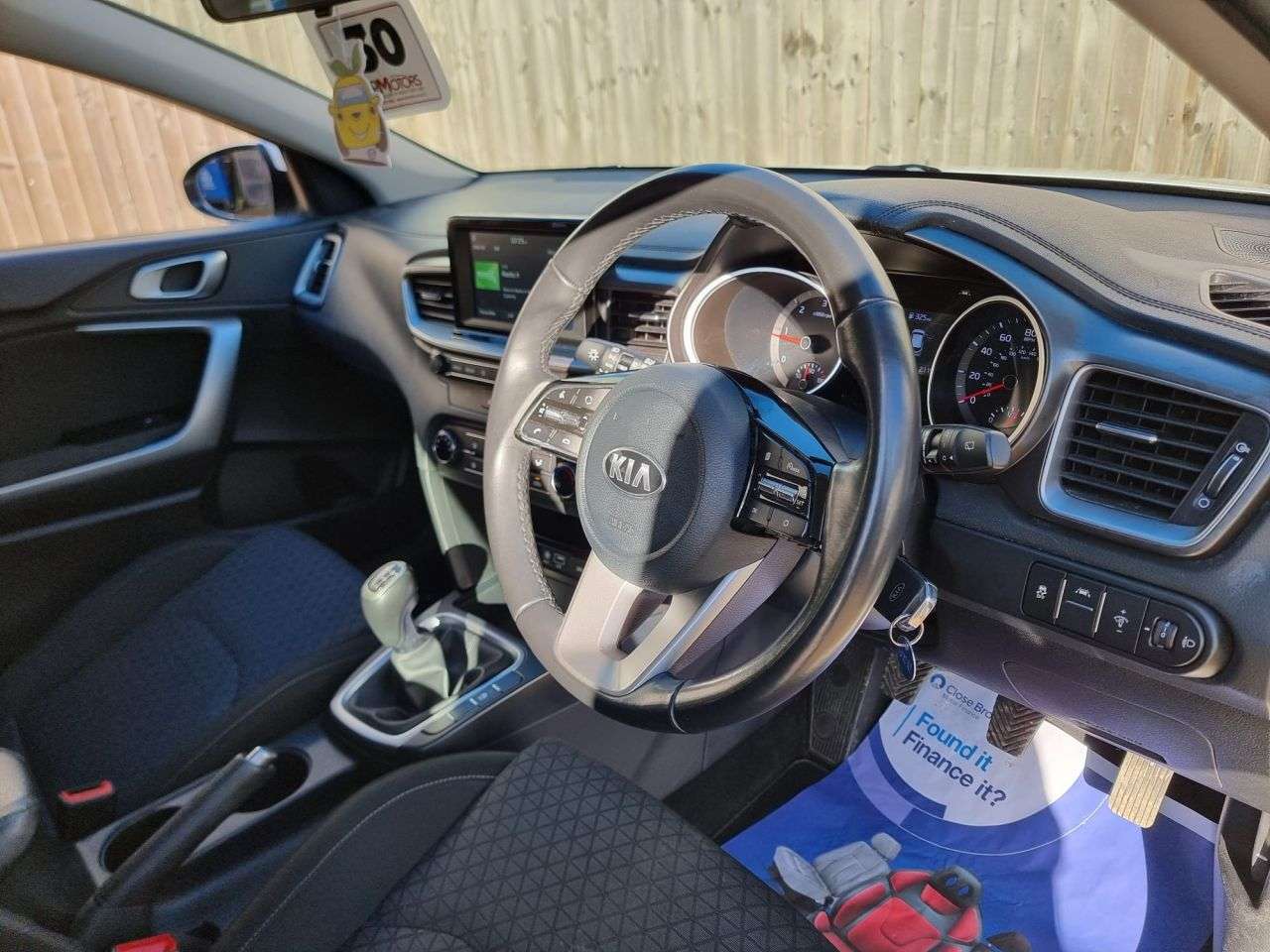 A 2019 KIA CEED 1.6 CRDi ECO 2 Hatchback 5dr Diesel Manual Euro 6 (s/s) (114 bhp) R/CAMERA A 2019 KIA CEED 1.6 CRDi ECO 2 Hatchback 5dr Diesel Manual Euro 6 (s/s) (114 bhp) R/CAMERA