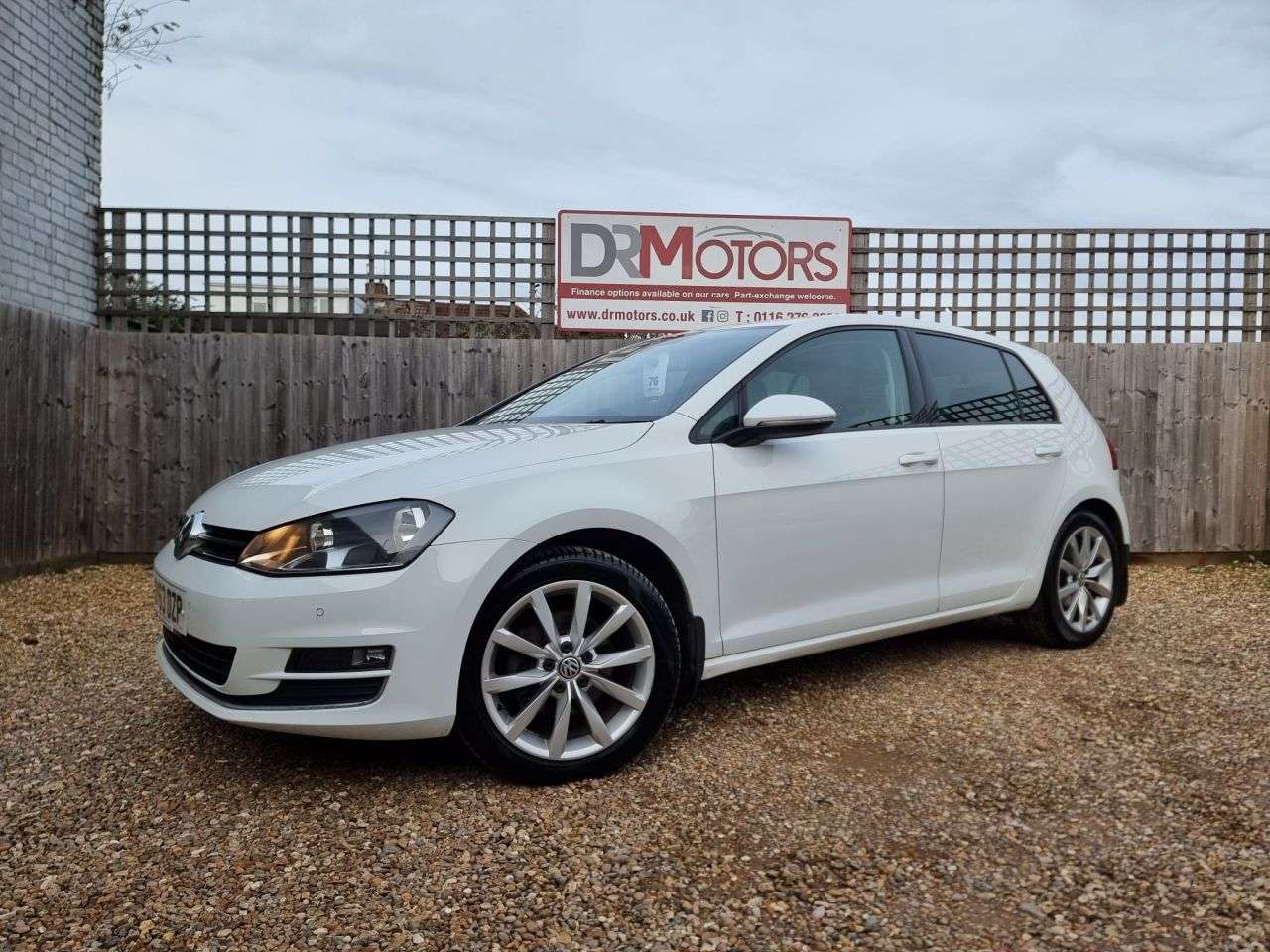 A 2013 VOLKSWAGEN GOLF 2.0 TDI BlueMotion Tech GT Hatchback 5dr Diesel DSG Euro 5 (s/s) (150 ps) A A 2013 VOLKSWAGEN GOLF 2.0 TDI BlueMotion Tech GT Hatchback 5dr Diesel DSG Euro 5 (s/s) (150 ps) A