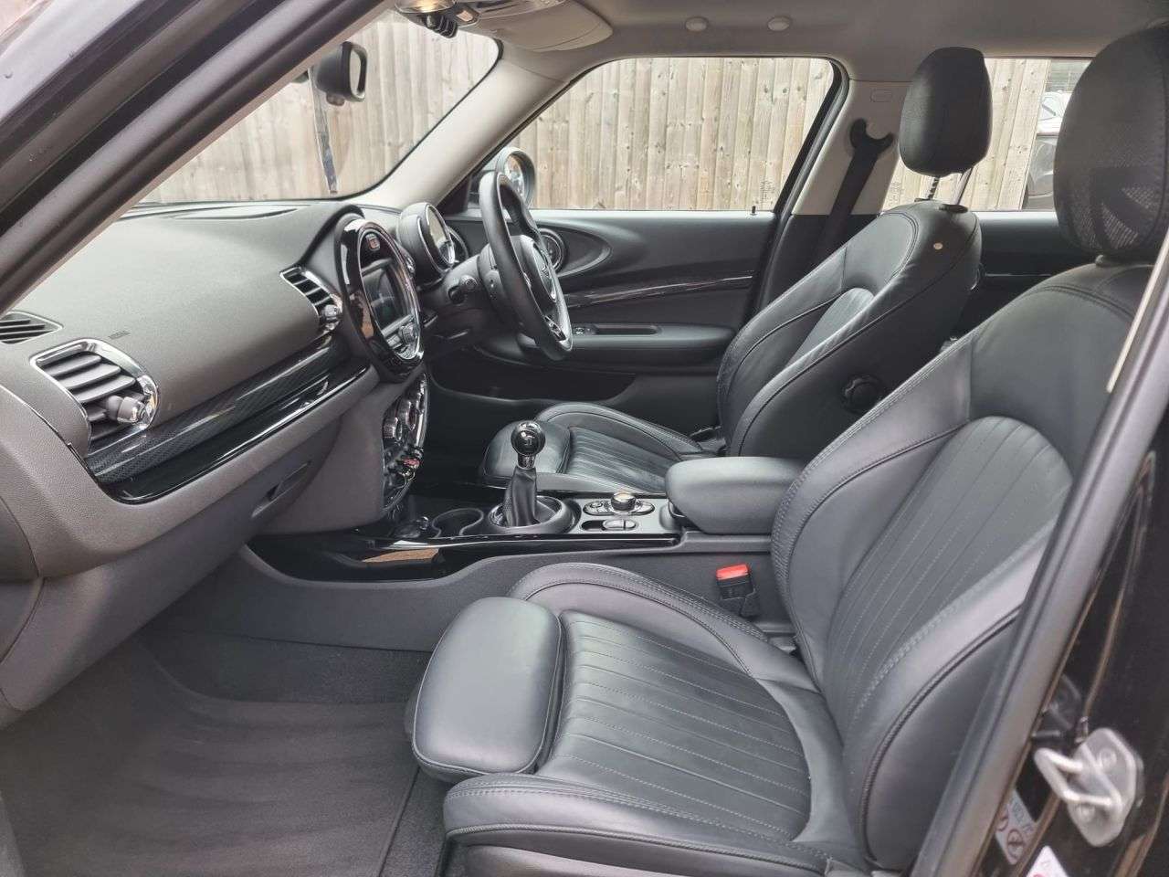 2019 MINI CLUBMAN 2019 MINI CLUBMAN