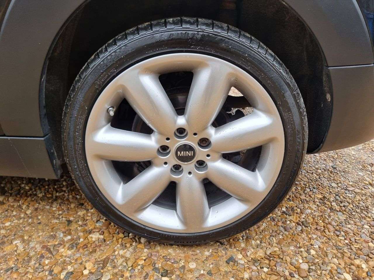 2019 MINI CLUBMAN 2019 MINI CLUBMAN