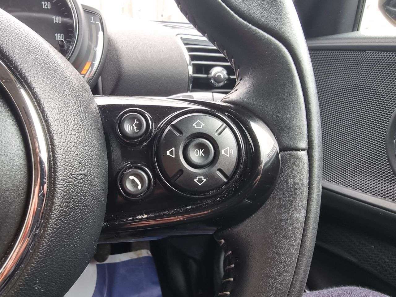 2019 MINI CLUBMAN 2019 MINI CLUBMAN