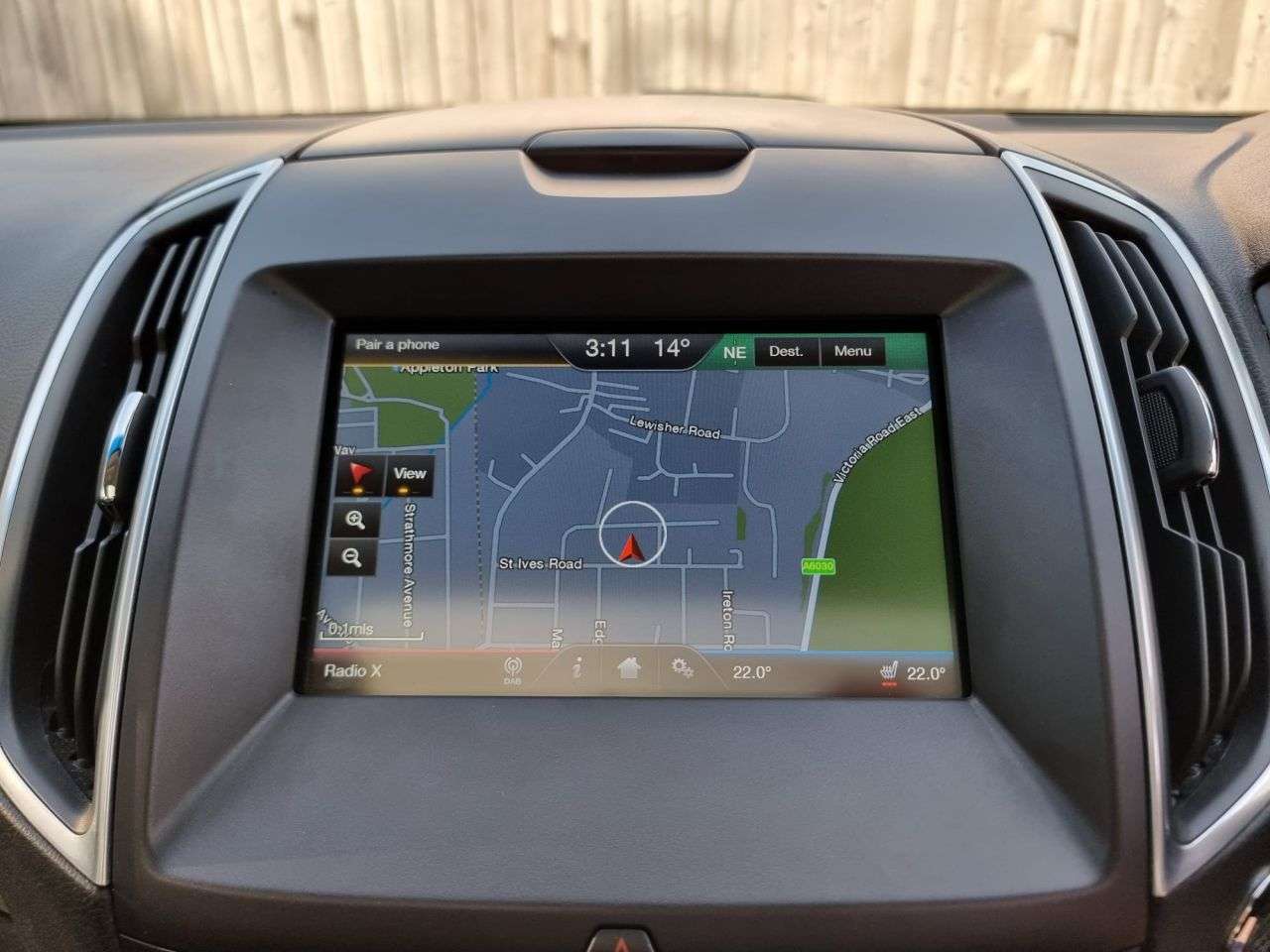 A 2016 FORD EDGE 2.0 TDCi Titanium SUV 5dr Diesel Manual AWD Euro 6 (s/s) (180 ps) SAT NAV+ A 2016 FORD EDGE 2.0 TDCi Titanium SUV 5dr Diesel Manual AWD Euro 6 (s/s) (180 ps) SAT NAV+