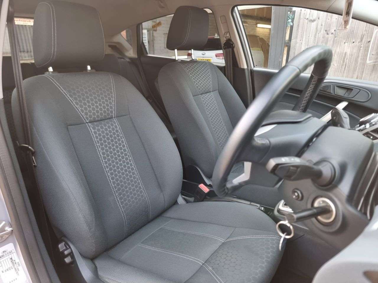 2011 FORD FIESTA 2011 FORD FIESTA