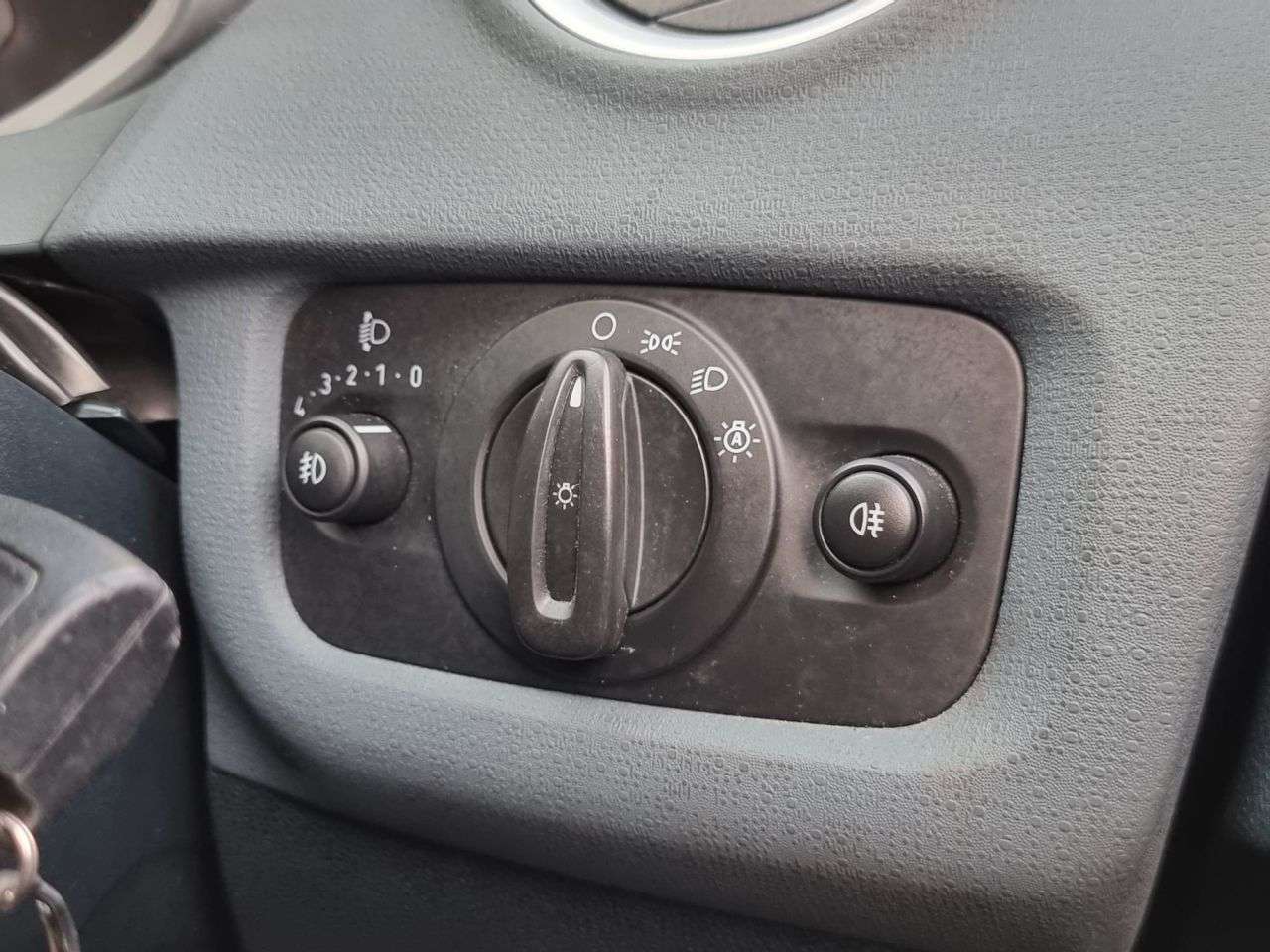 2011 FORD FIESTA 2011 FORD FIESTA