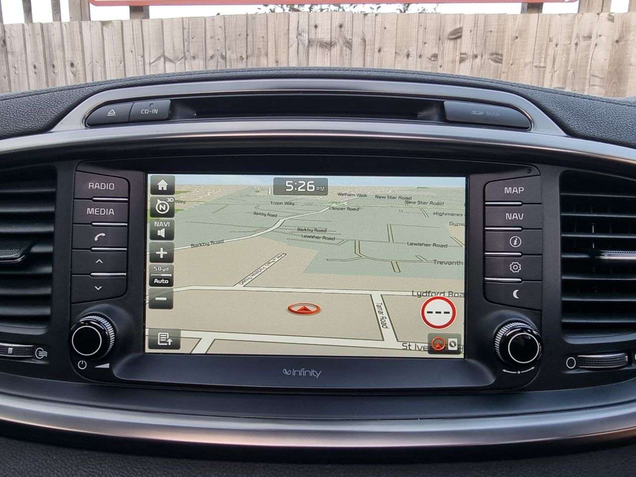 A 2016 KIA SORENTO 2.2 CRDi KX-3 SUV 5dr Diesel Auto AWD Euro 6 (197 bhp) SAT NAV + R/CAMERA + A 2016 KIA SORENTO 2.2 CRDi KX-3 SUV 5dr Diesel Auto AWD Euro 6 (197 bhp) SAT NAV + R/CAMERA +