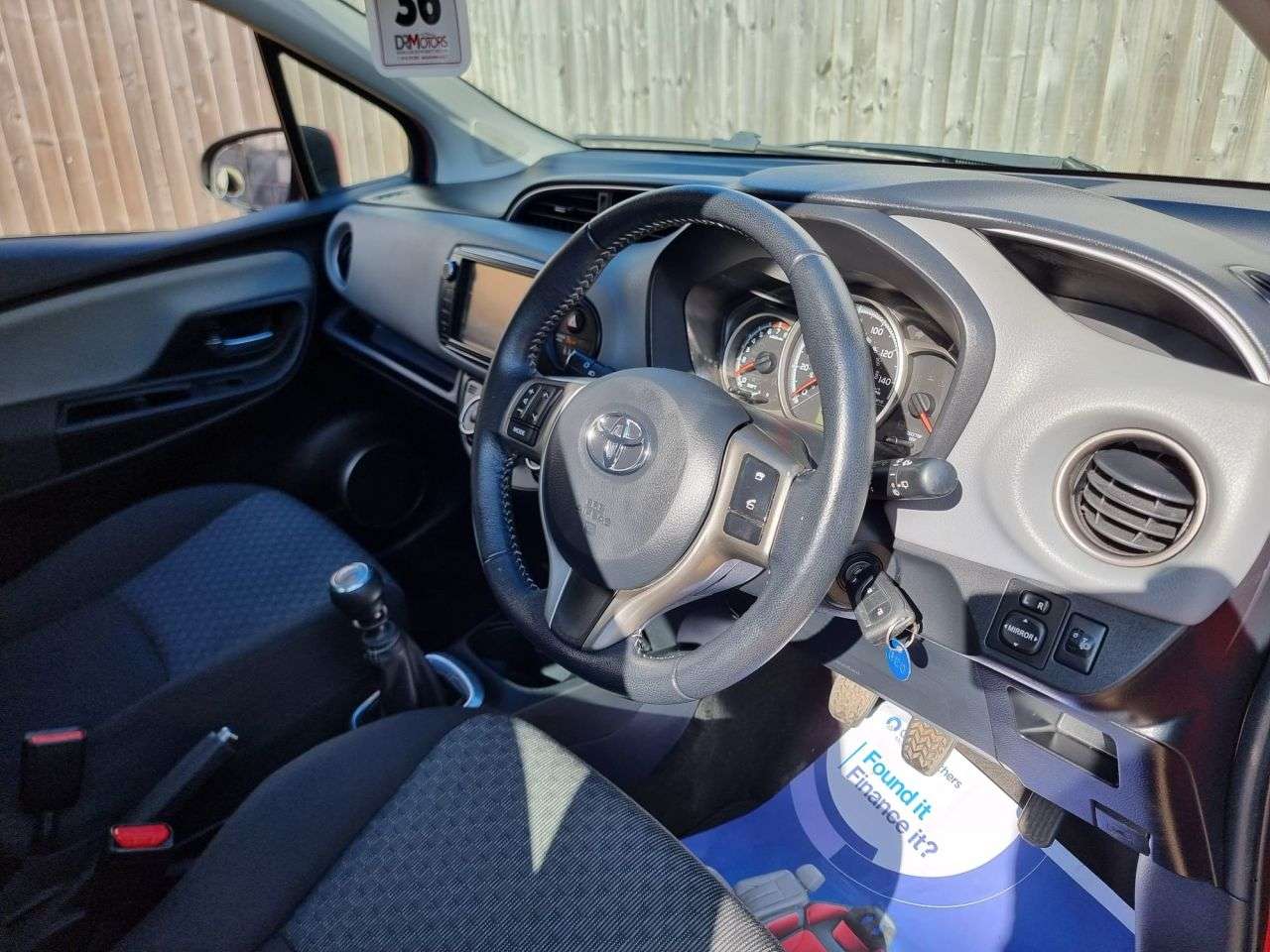A 2015 TOYOTA YARIS 1.33 Dual VVT-i Icon Hatchback 5dr Petrol Manual Euro 5 Euro 5 (99 ps) R/CA A 2015 TOYOTA YARIS 1.33 Dual VVT-i Icon Hatchback 5dr Petrol Manual Euro 5 Euro 5 (99 ps) R/CA