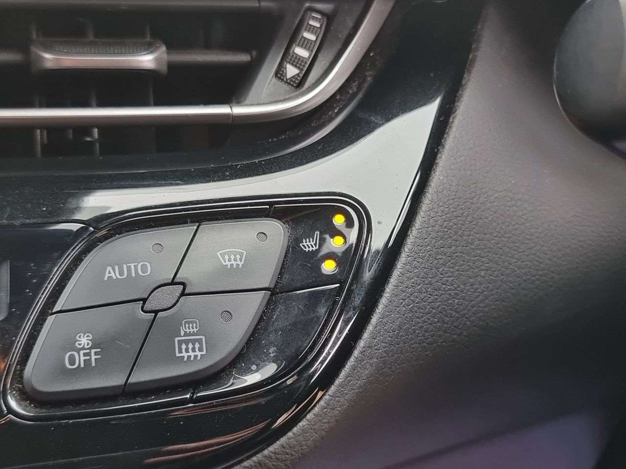 2017 TOYOTA C-HR 2017 TOYOTA C-HR