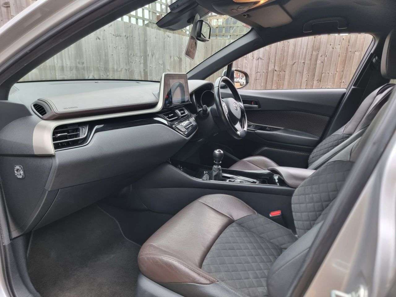 2017 TOYOTA C-HR 2017 TOYOTA C-HR