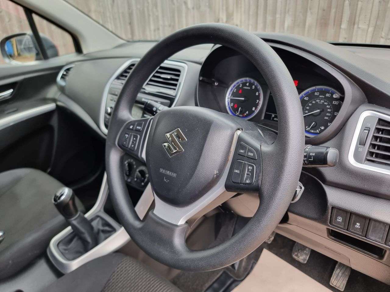 2017 SUZUKI SX4 S-CROSS 2017 SUZUKI SX4 S-CROSS