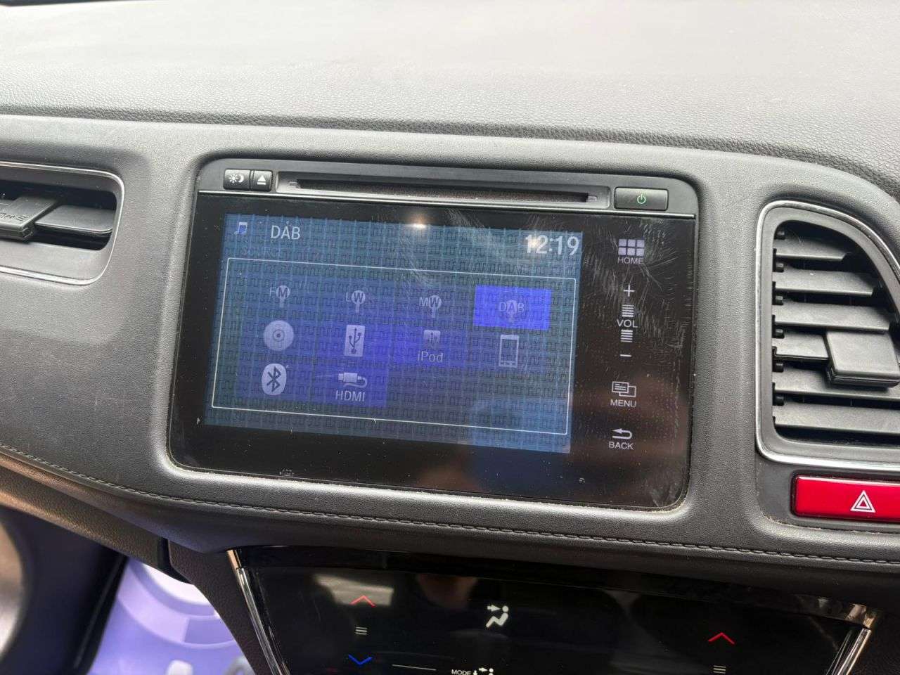 A 2017 HONDA HR-V 1.6 i-DTEC SE SUV 5dr Diesel Manual Euro 6 (s/s) (120 ps) BLUETOOTH + SENSO A 2017 HONDA HR-V 1.6 i-DTEC SE SUV 5dr Diesel Manual Euro 6 (s/s) (120 ps) BLUETOOTH + SENSO