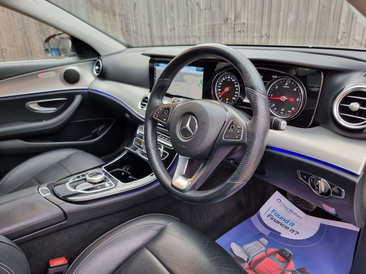 A 2018 MERCEDES-BENZ E-CLASS 2.0 E220d SE Saloon 4dr Diesel G-Tronic+ Euro 6 (s/s) (194 ps) + SAT NAV + A 2018 MERCEDES-BENZ E-CLASS 2.0 E220d SE Saloon 4dr Diesel G-Tronic+ Euro 6 (s/s) (194 ps) + SAT NAV +