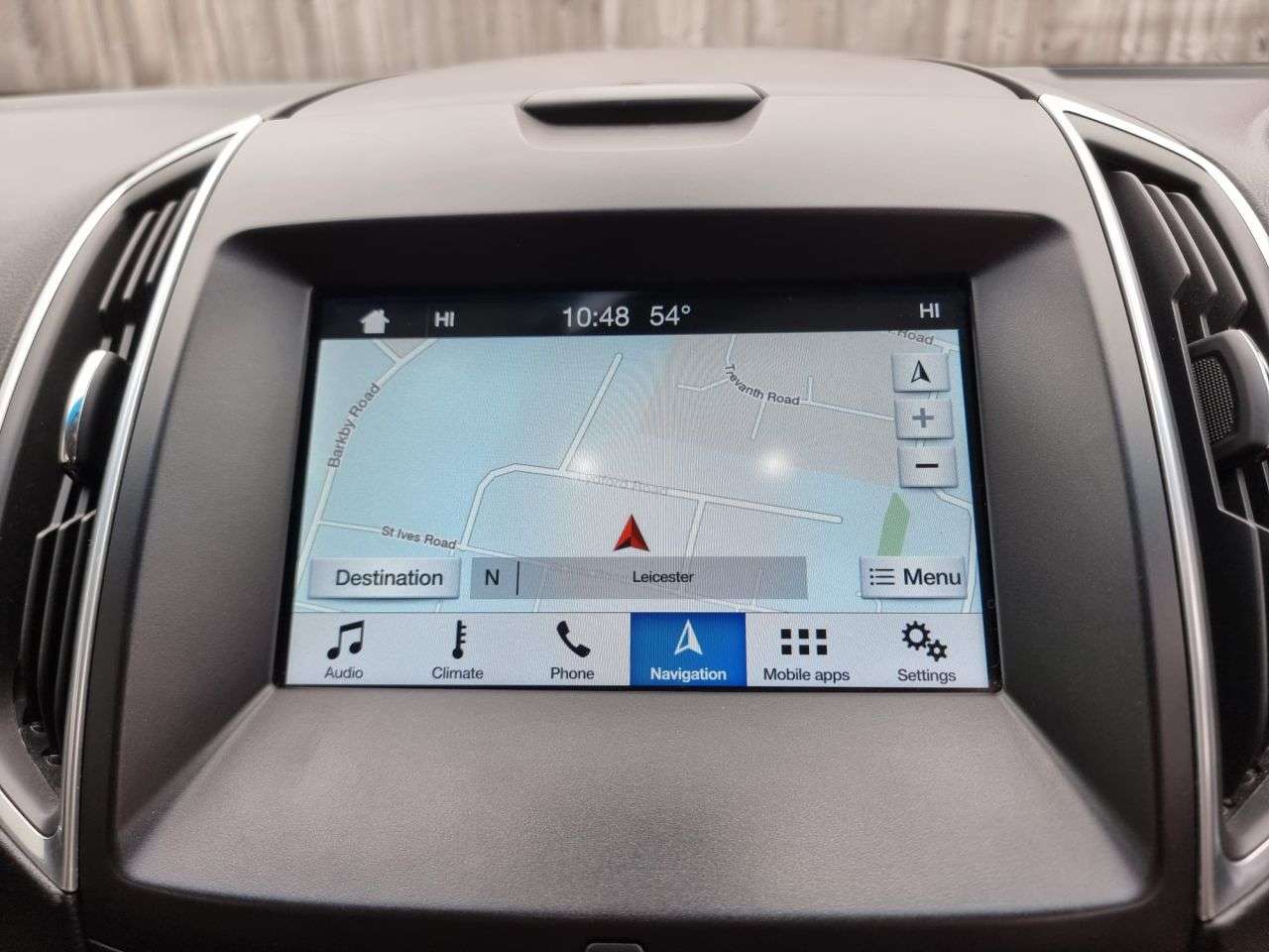 A 2017 FORD EDGE 2.0 TDCi Titanium SUV 5dr Diesel Manual AWD Euro 6 (s/s) (180 ps) SAT NAV + A 2017 FORD EDGE 2.0 TDCi Titanium SUV 5dr Diesel Manual AWD Euro 6 (s/s) (180 ps) SAT NAV +