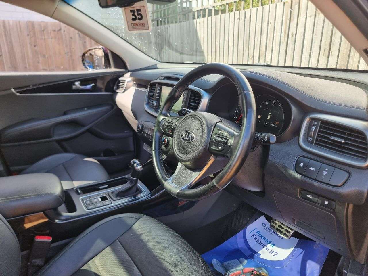 A 2016 KIA SORENTO 2.2 CRDi KX-3 SUV 5dr Diesel Auto AWD Euro 6 (197 bhp) + 7 SEATER + PAN ROO A 2016 KIA SORENTO 2.2 CRDi KX-3 SUV 5dr Diesel Auto AWD Euro 6 (197 bhp) + 7 SEATER + PAN ROO