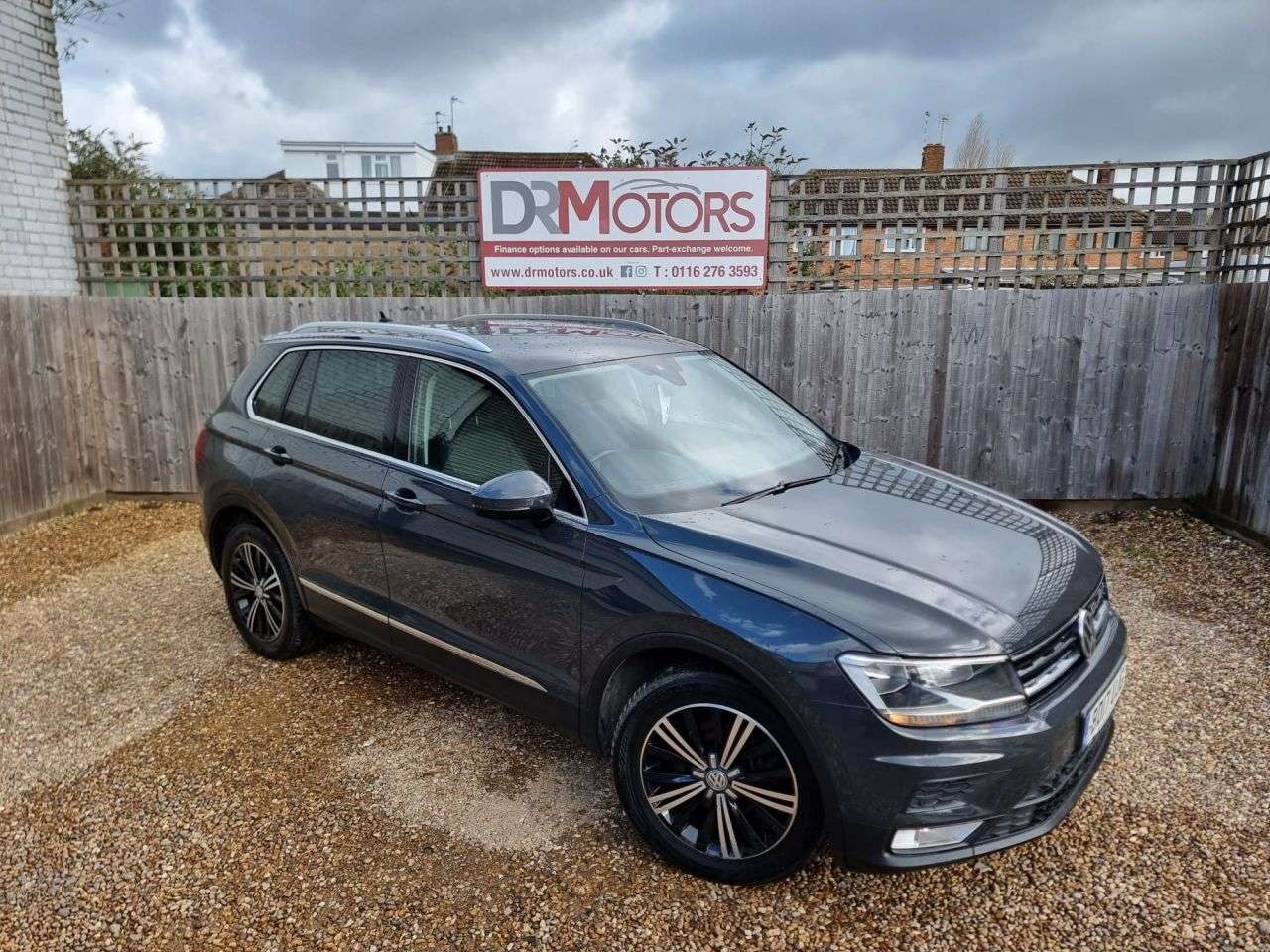 2017 VOLKSWAGEN TIGUAN 2017 VOLKSWAGEN TIGUAN