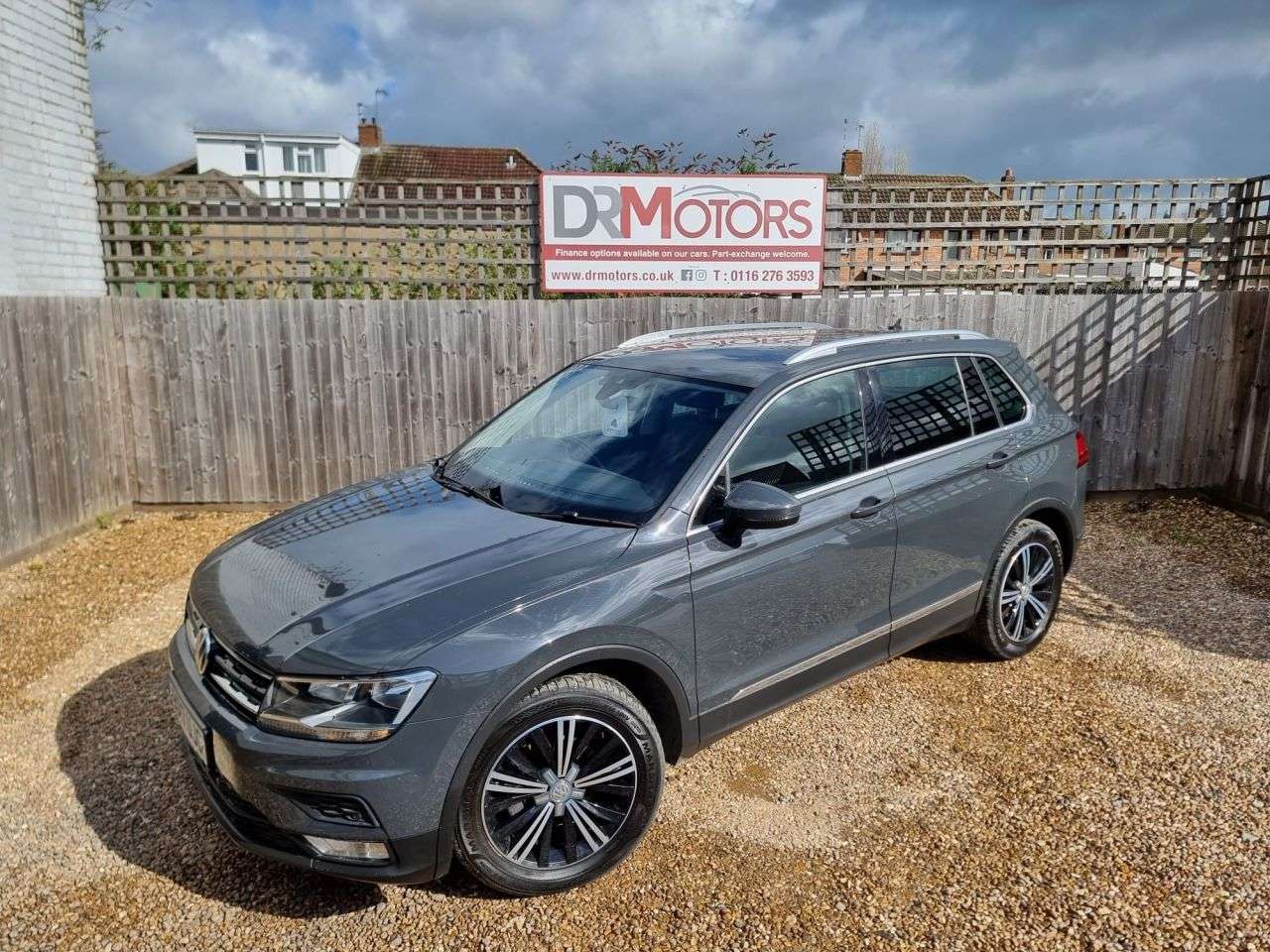 2017 VOLKSWAGEN TIGUAN 2017 VOLKSWAGEN TIGUAN