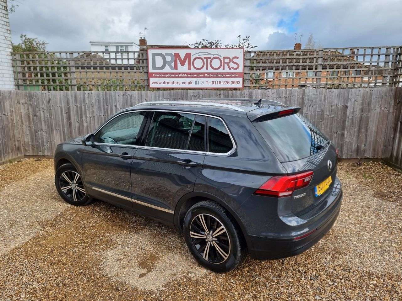 2017 VOLKSWAGEN TIGUAN 2017 VOLKSWAGEN TIGUAN