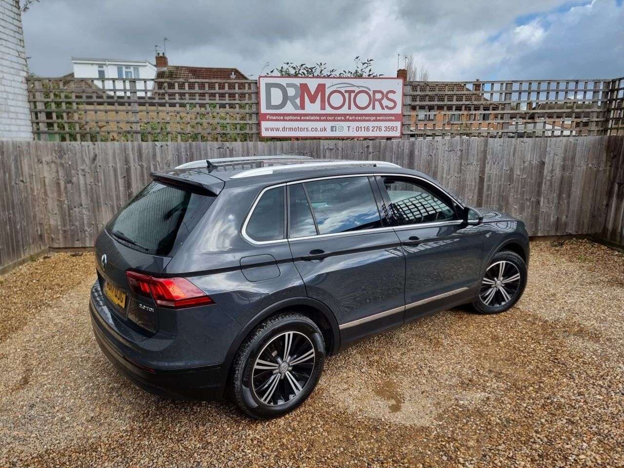 2017 VOLKSWAGEN TIGUAN 2017 VOLKSWAGEN TIGUAN